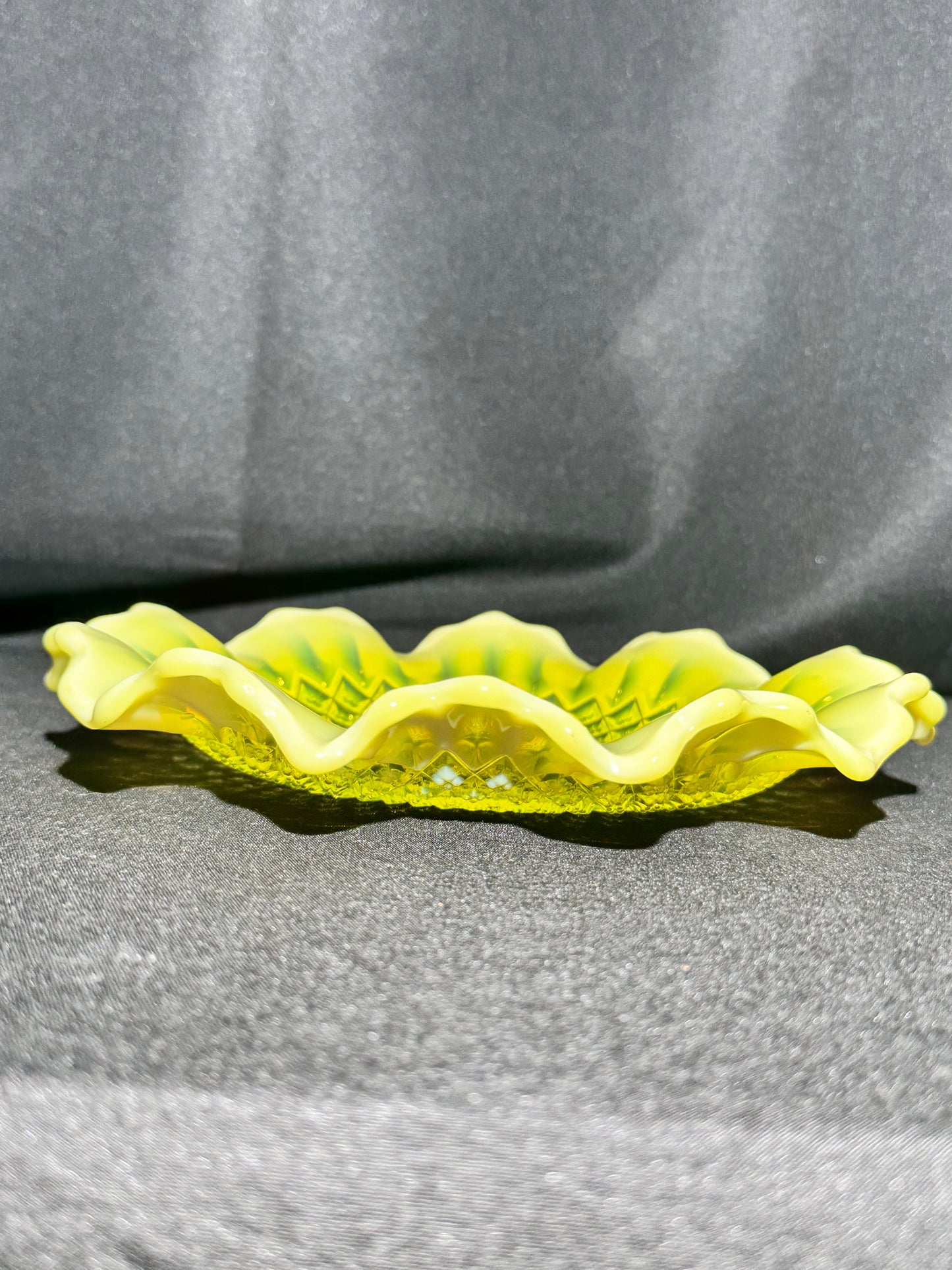 Uranium Davidson Primrose Pearline Somerset Ruffled Oval Bowl – Uranium Glass – c.1890s – 7” x 5 ½”