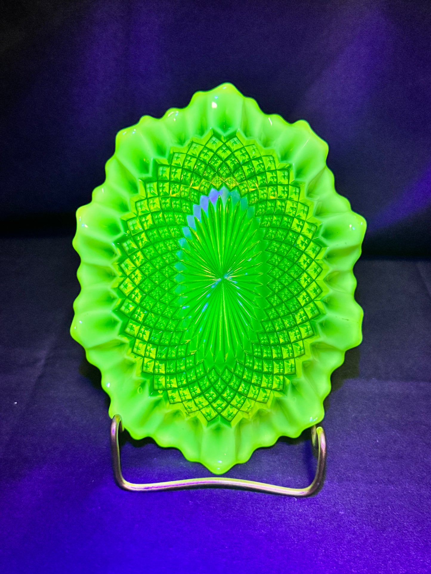 Uranium Davidson Primrose Pearline Somerset Ruffled Oval Bowl – Uranium Glass – c.1890s – 7” x 5 ½”