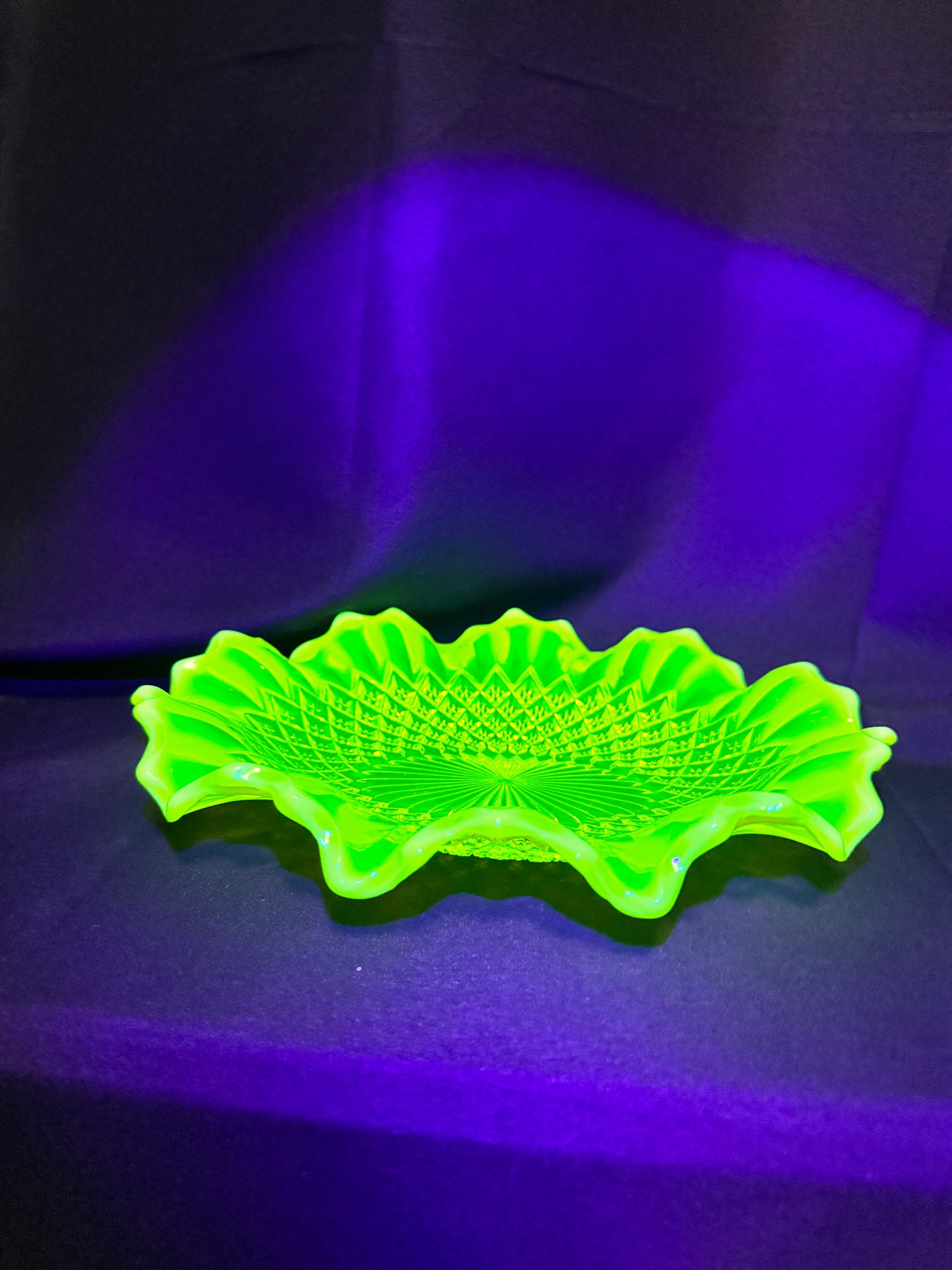Davidson Primrose Pearline Somerset Ruffled Oval Bowl – Uranium Glass – c.1890s – 9.5” x 7.5”