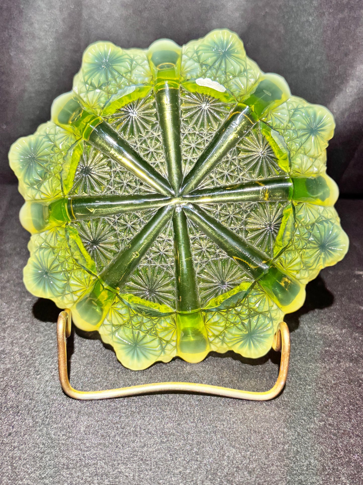 Uranium Davidson Lady Chippendale Primrose Pearline Bowl (RD 176566) 6” Round