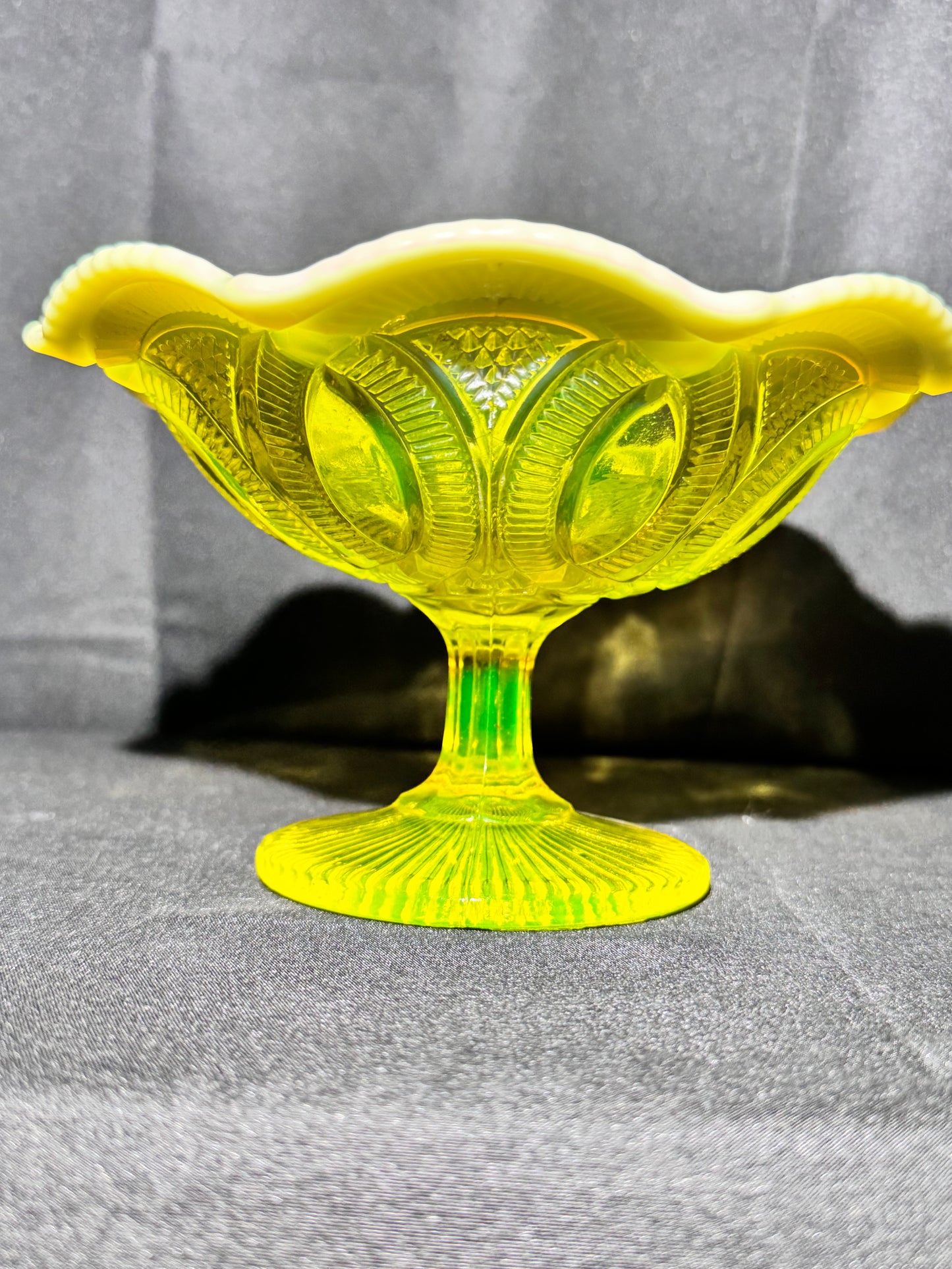 Uranium George Davidson “Linked Rings” Primrose Pearline Footed Compote – Vaseline/Canary Opalescent Glass – ca. 1900s