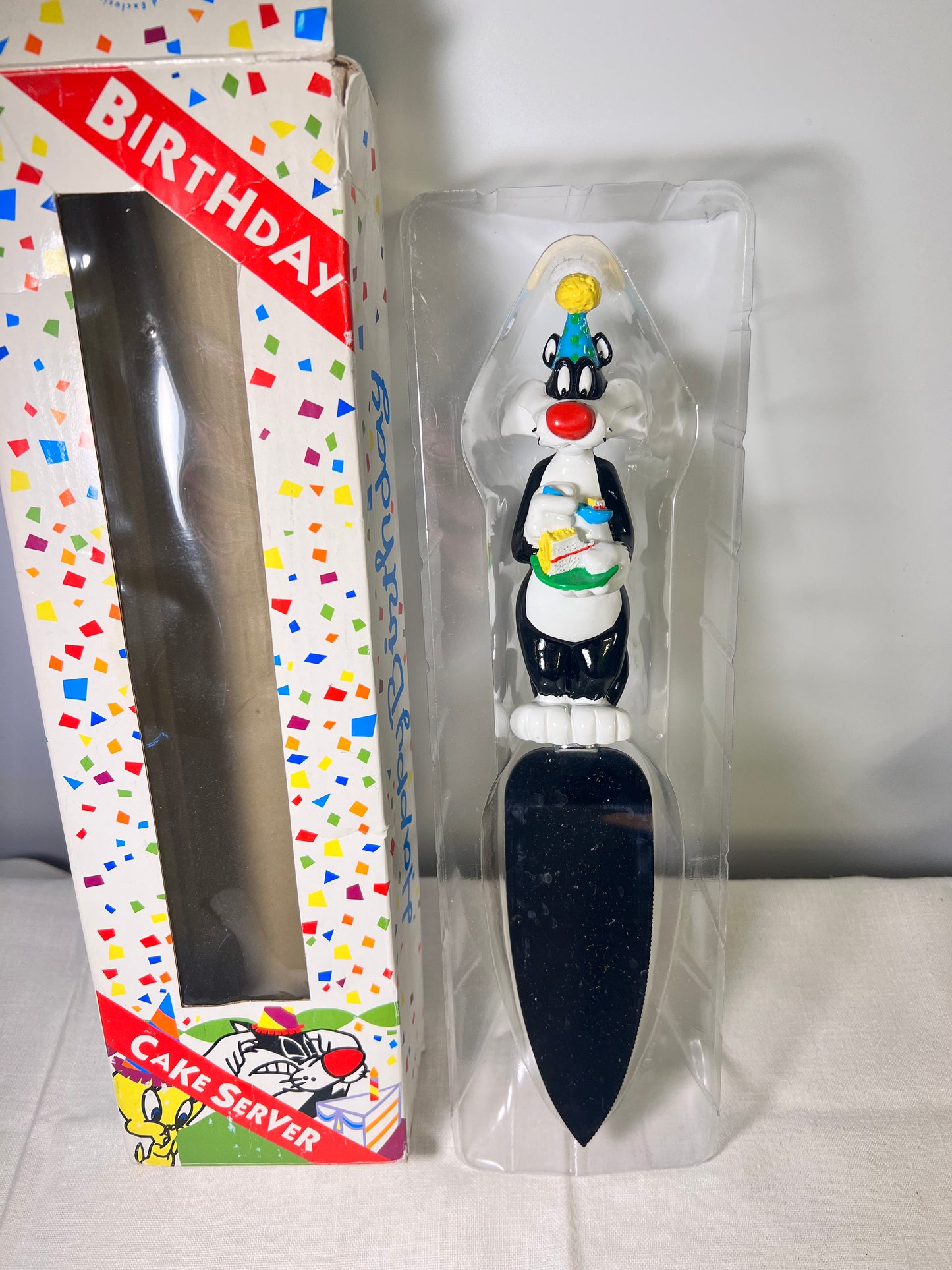 Sylvester- Cake Server- Happy Birthday-1995- Warner Brothers-Looney Tunes