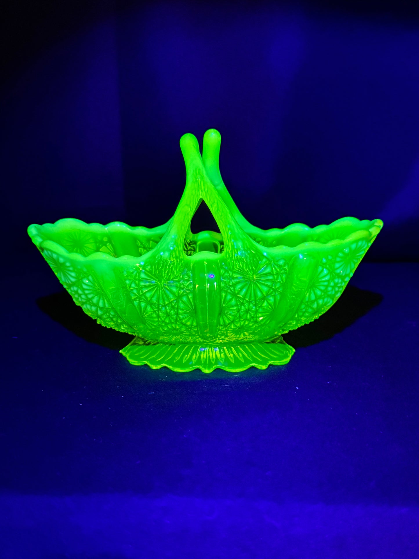 Davidson “Lady Chippendale” Primrose Pearline Uranium Glass Boat Basket #176566