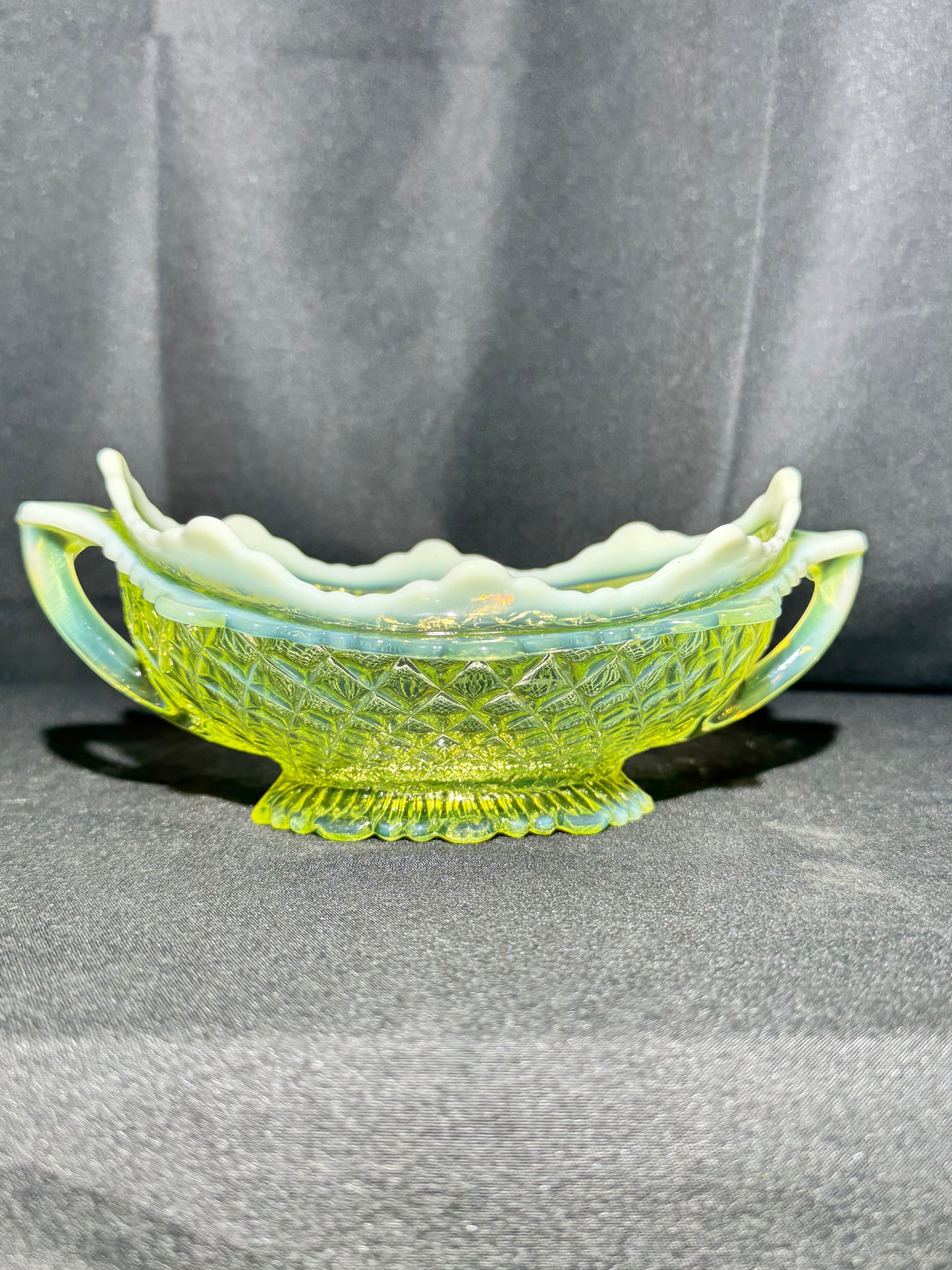 Davidson “Quilted Pillow Sham” Double Handled Boat-Shaped Bowl – Uranium Primrose Pearline – c. 1890s