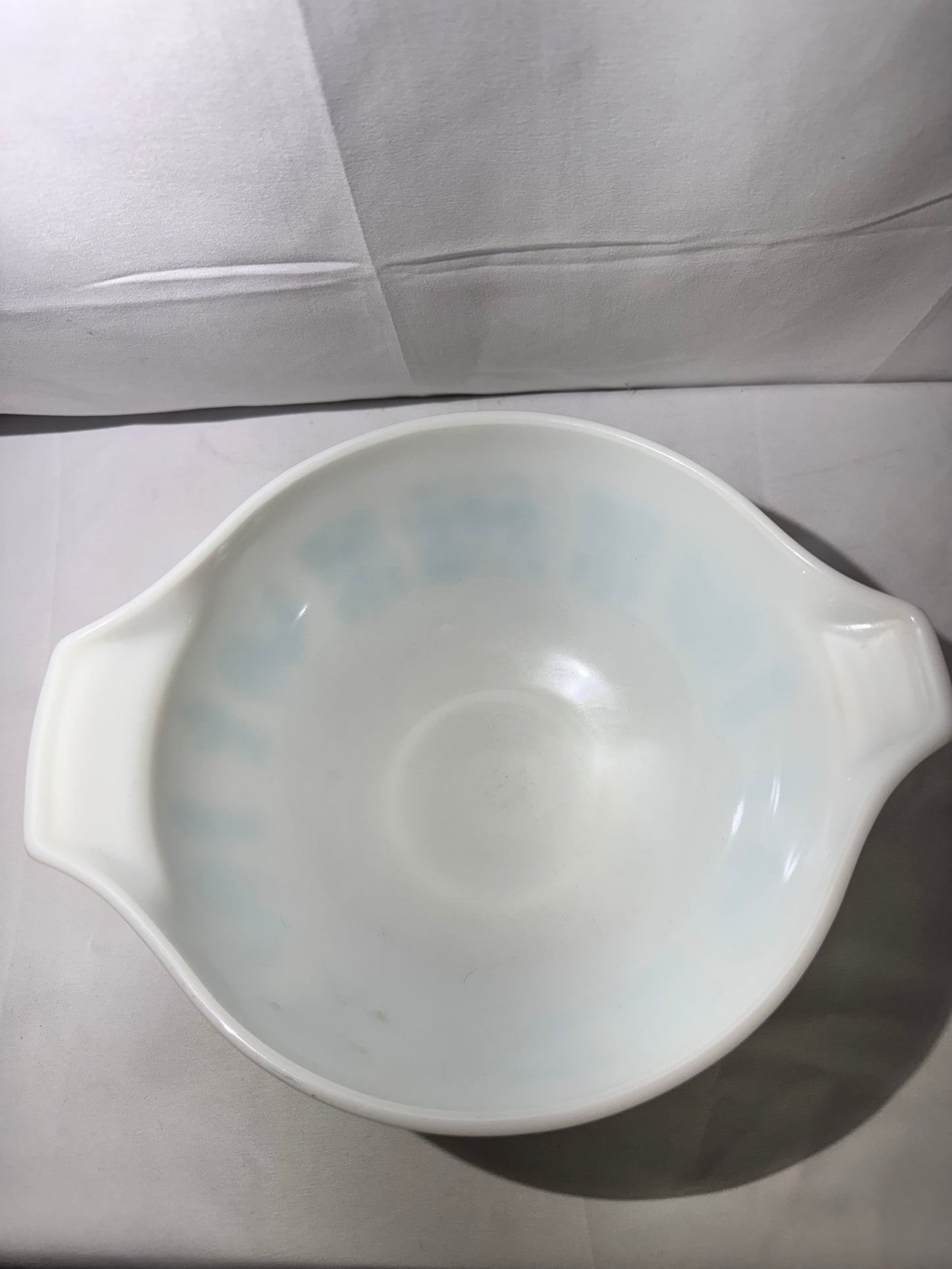 Vintage Pyrex Amish Butterprint Cinderella Mixing Bowl Set (4 Bowls) – Teal Blue & White Alternating Colors