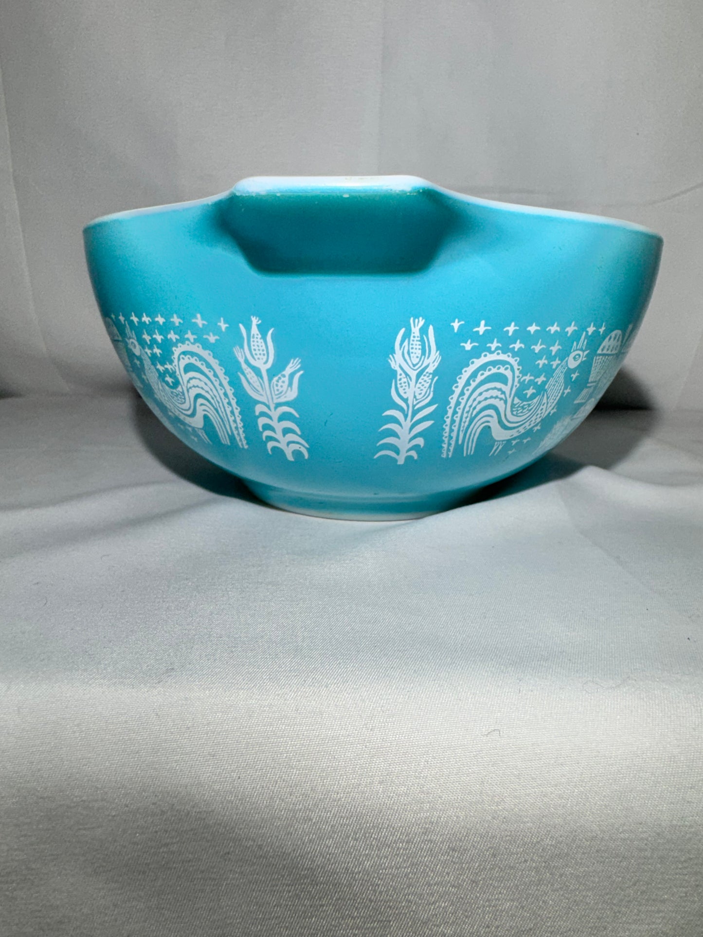 Vintage Pyrex Amish Butterprint Cinderella Mixing Bowl Set (4 Bowls) – Teal Blue & White Alternating Colors