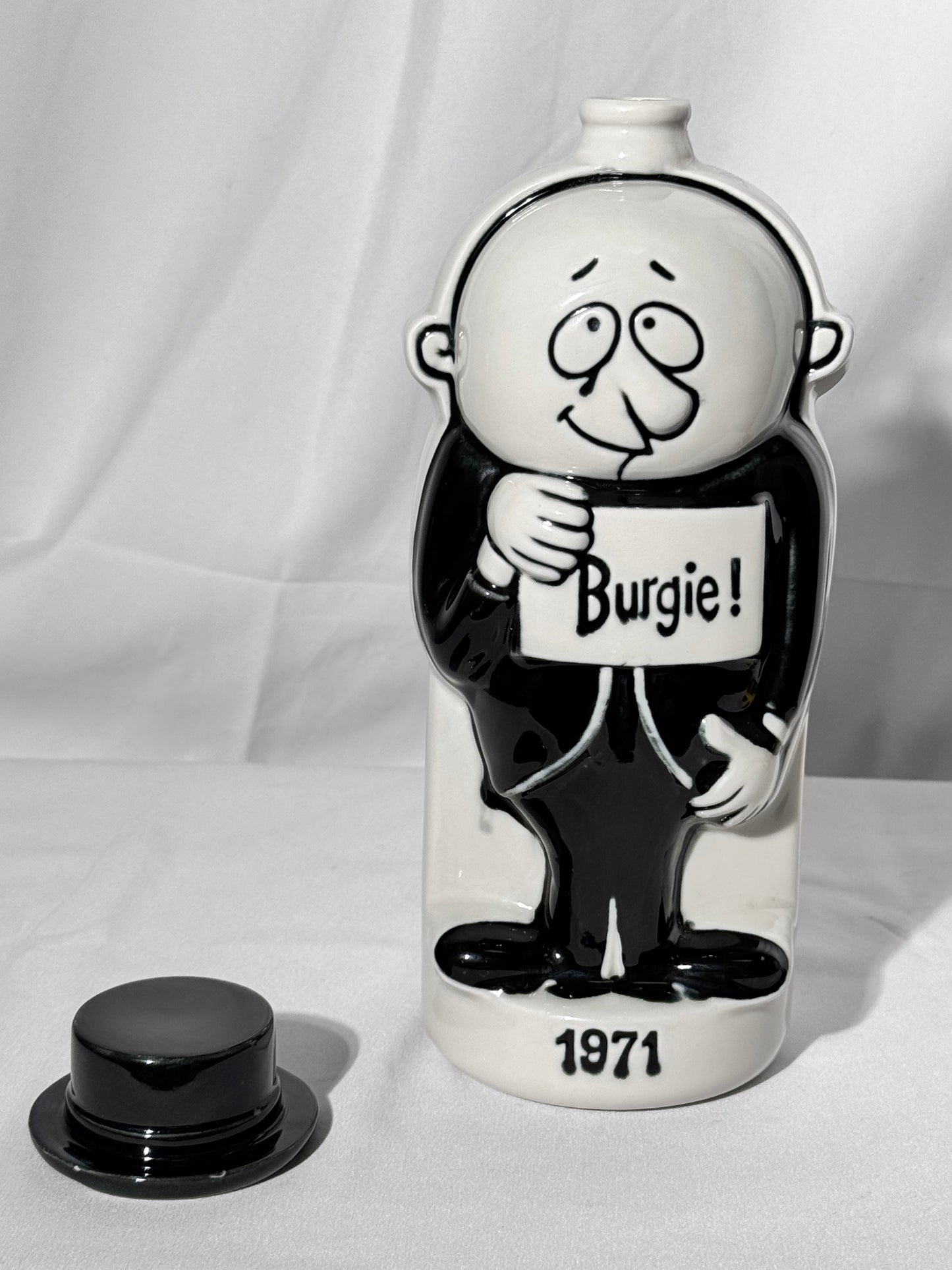 Burgie -Decanter - empty - 1971 - Ceramarte - made in Brazil - Rio Negrinho