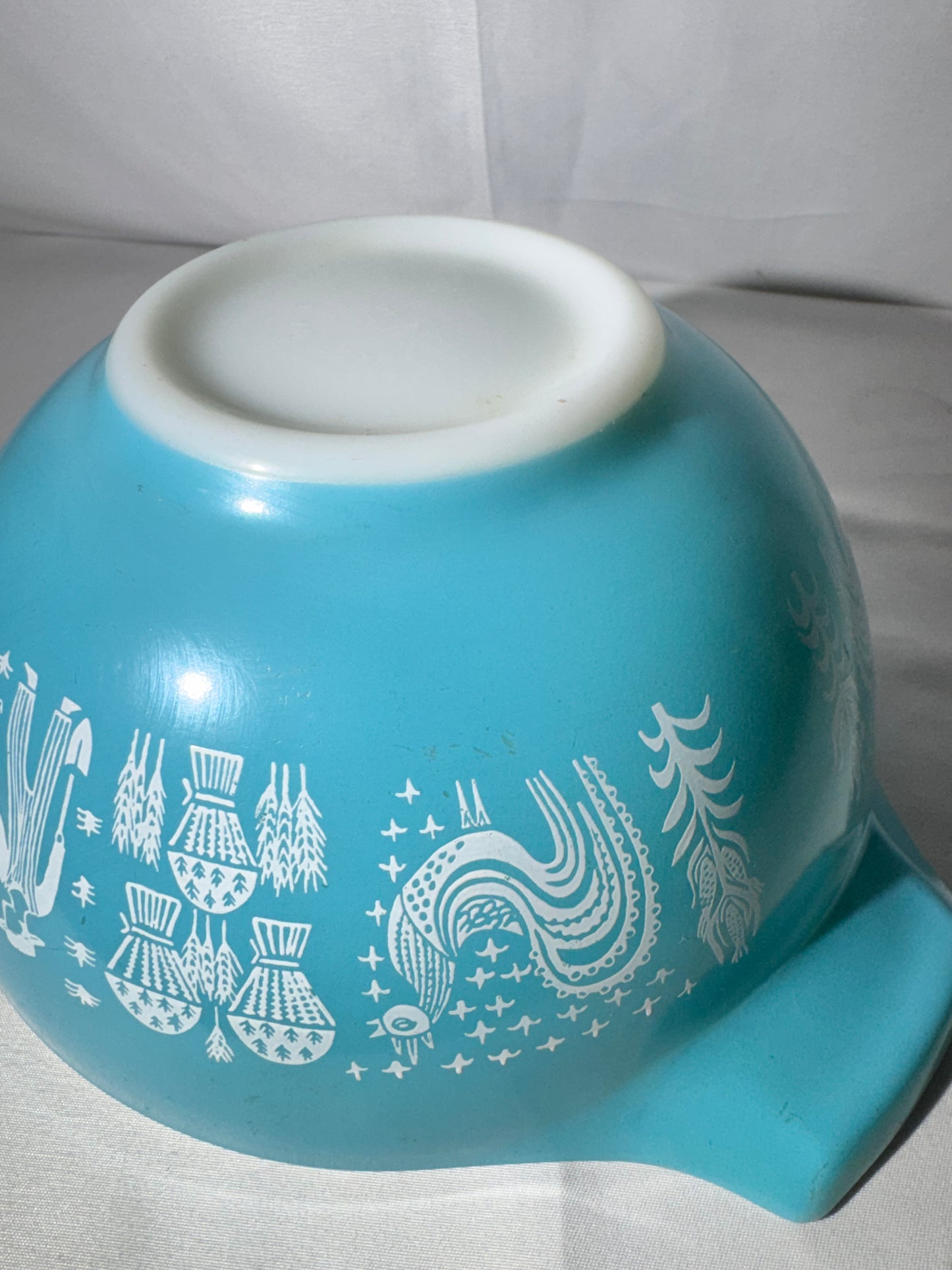 Vintage Pyrex Amish Butterprint Cinderella Mixing Bowl Set (4 Bowls) – Teal Blue & White Alternating Colors