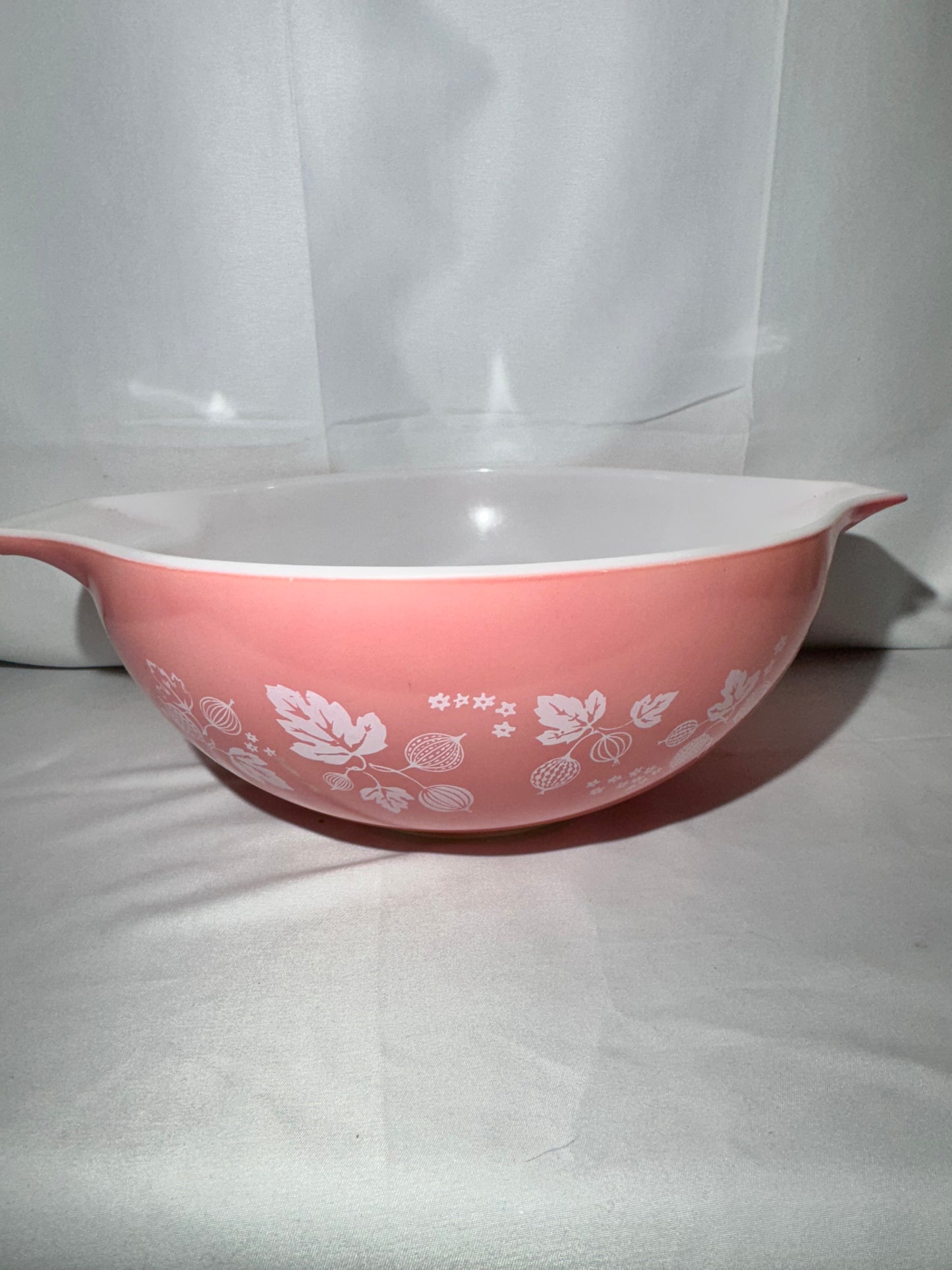Vintage Pyrex Pink Gooseberry Cinderella Mixing Bowl Set of 4 – #441, #442, #443, #444