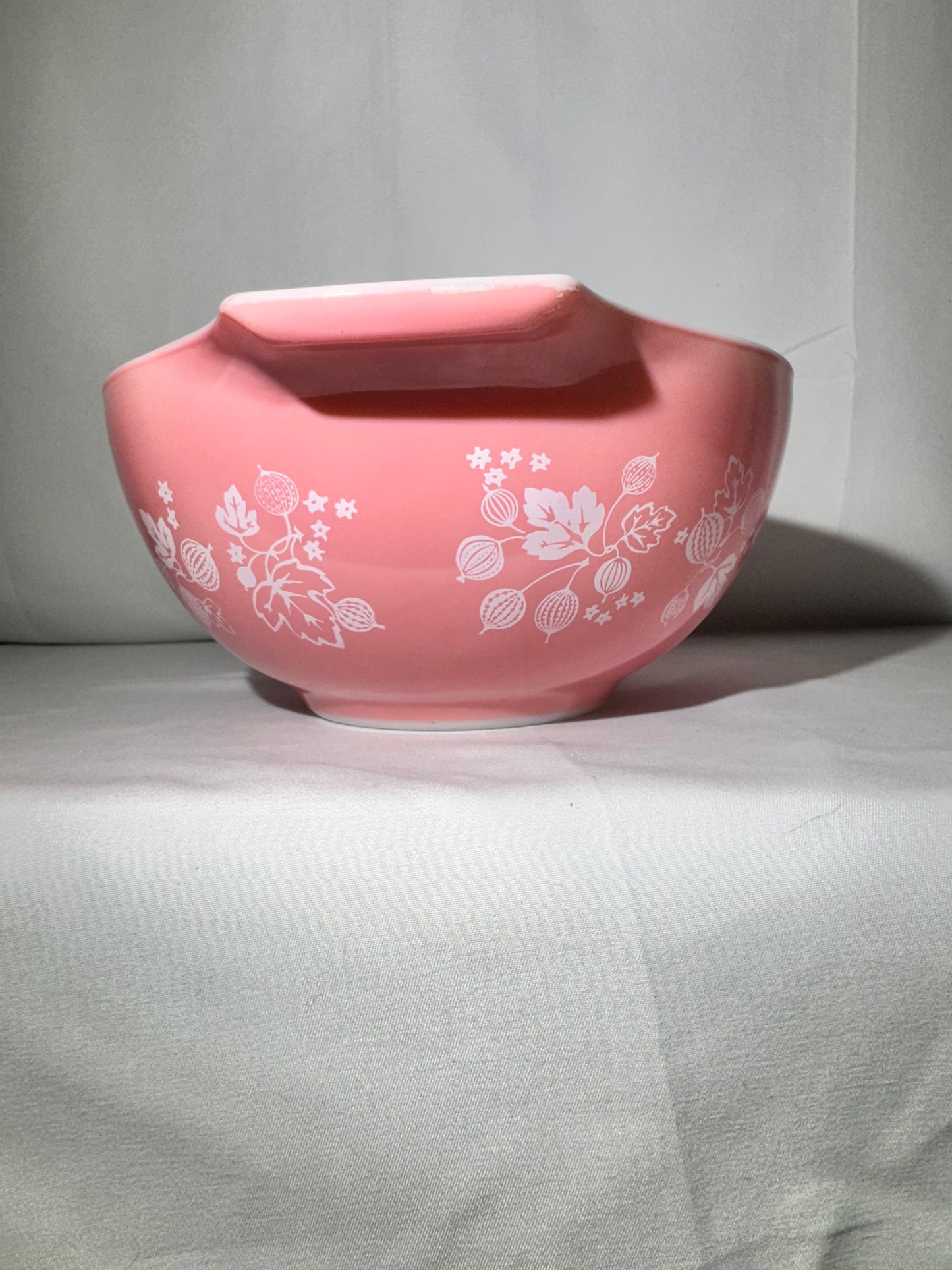 Vintage Pyrex Pink Gooseberry Cinderella Mixing Bowl Set of 4 – #441, #442, #443, #444