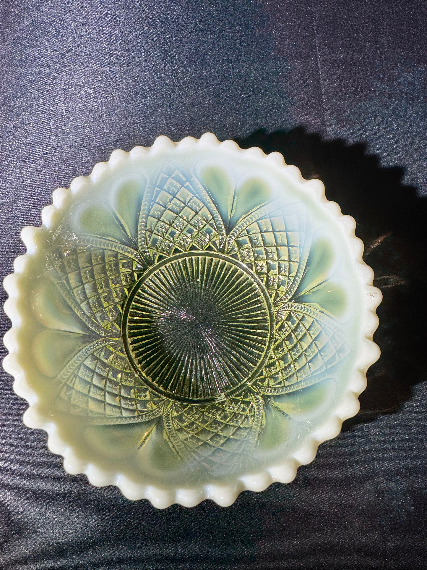Uranium- Davidson Primrose Pearline “William and Mary” bowl