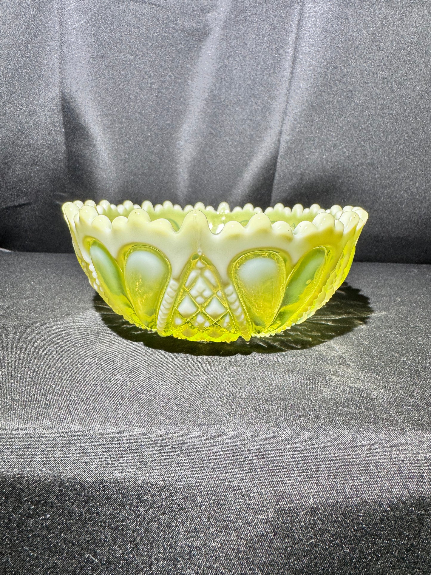 Uranium Glass Davidson Primrose Pearline “William and Mary” Oval Bowl RD 413701