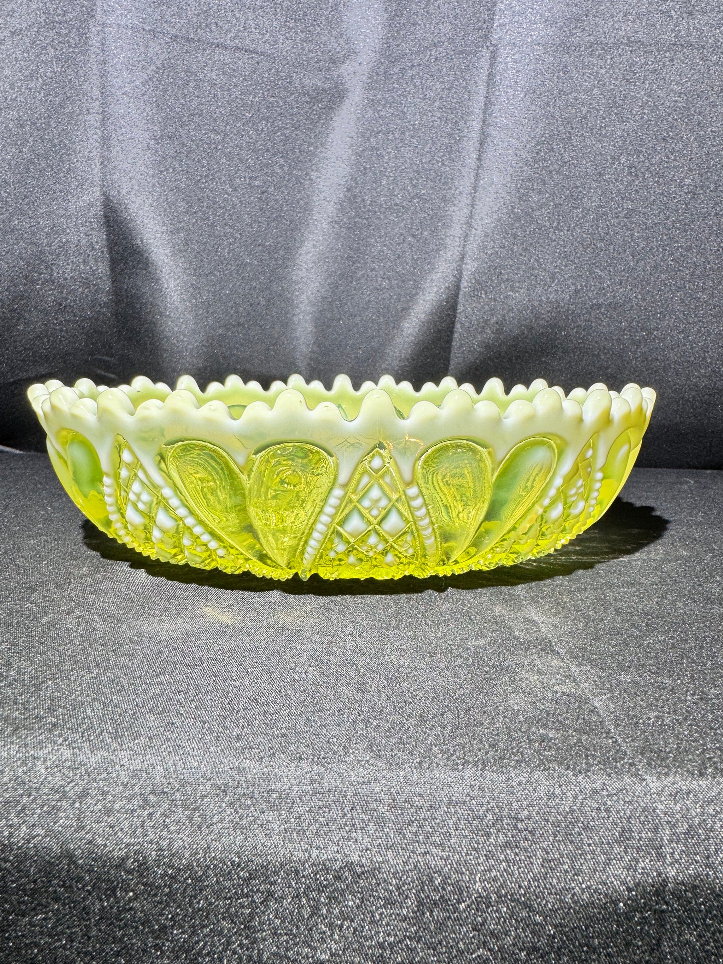 Uranium Glass Davidson Primrose Pearline “William and Mary” Oval Bowl RD 413701