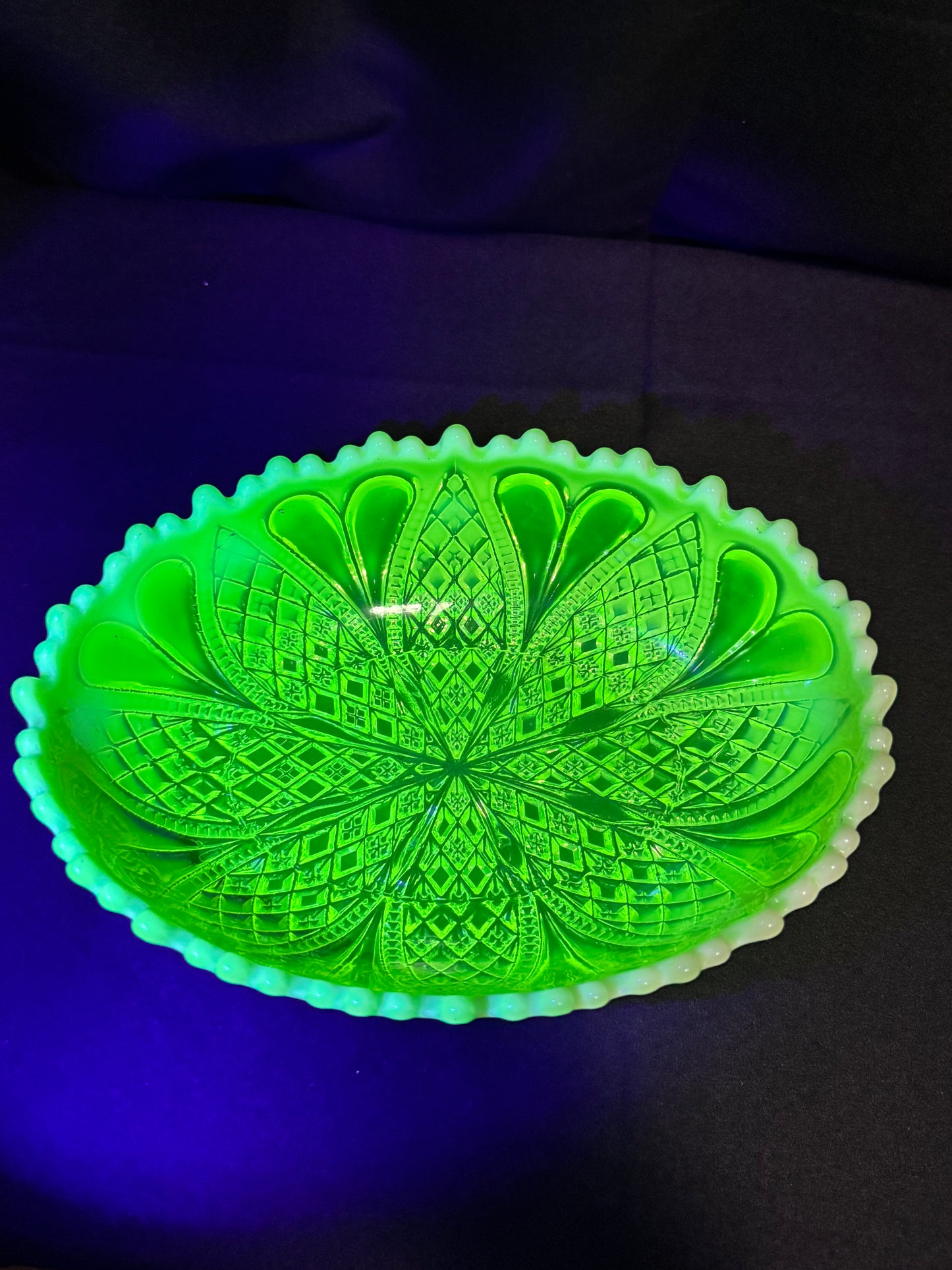 Uranium Glass Davidson Primrose Pearline “William and Mary” Oval Bowl RD 413701