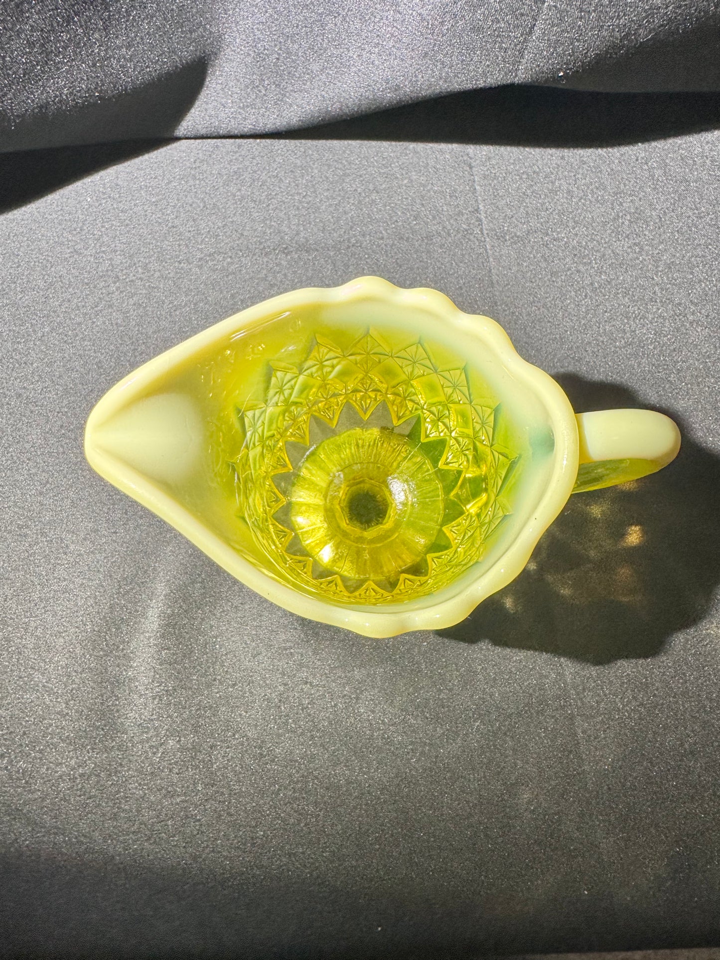 Uranium Glass - Davidson “Prince William” Primrose Pearline Pedestal Creamer RD217752 – 5”