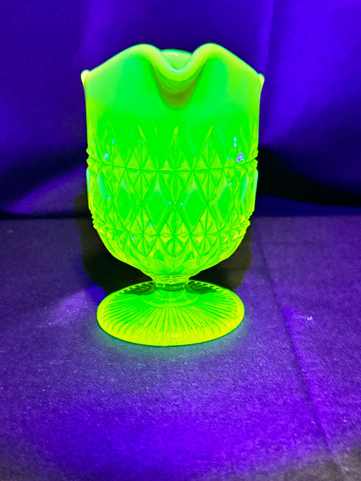 Uranium Glass - Davidson “Prince William” Primrose Pearline Pedestal Creamer RD217752 – 5”