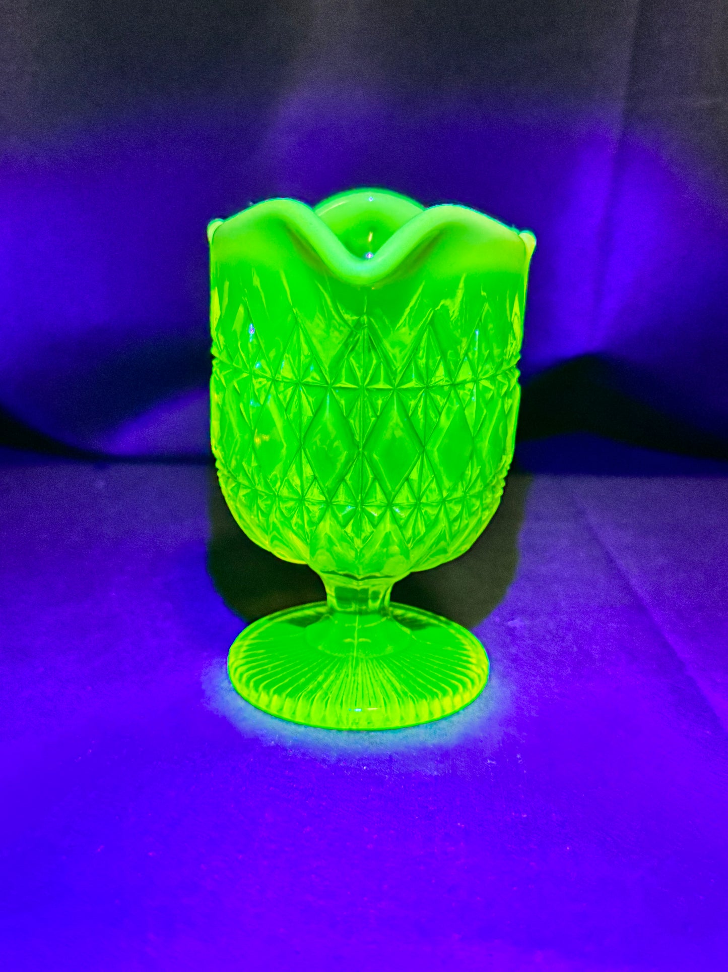 Uranium Glass - Davidson “Prince William” Primrose Pearline Pedestal Creamer RD217752 – 4”