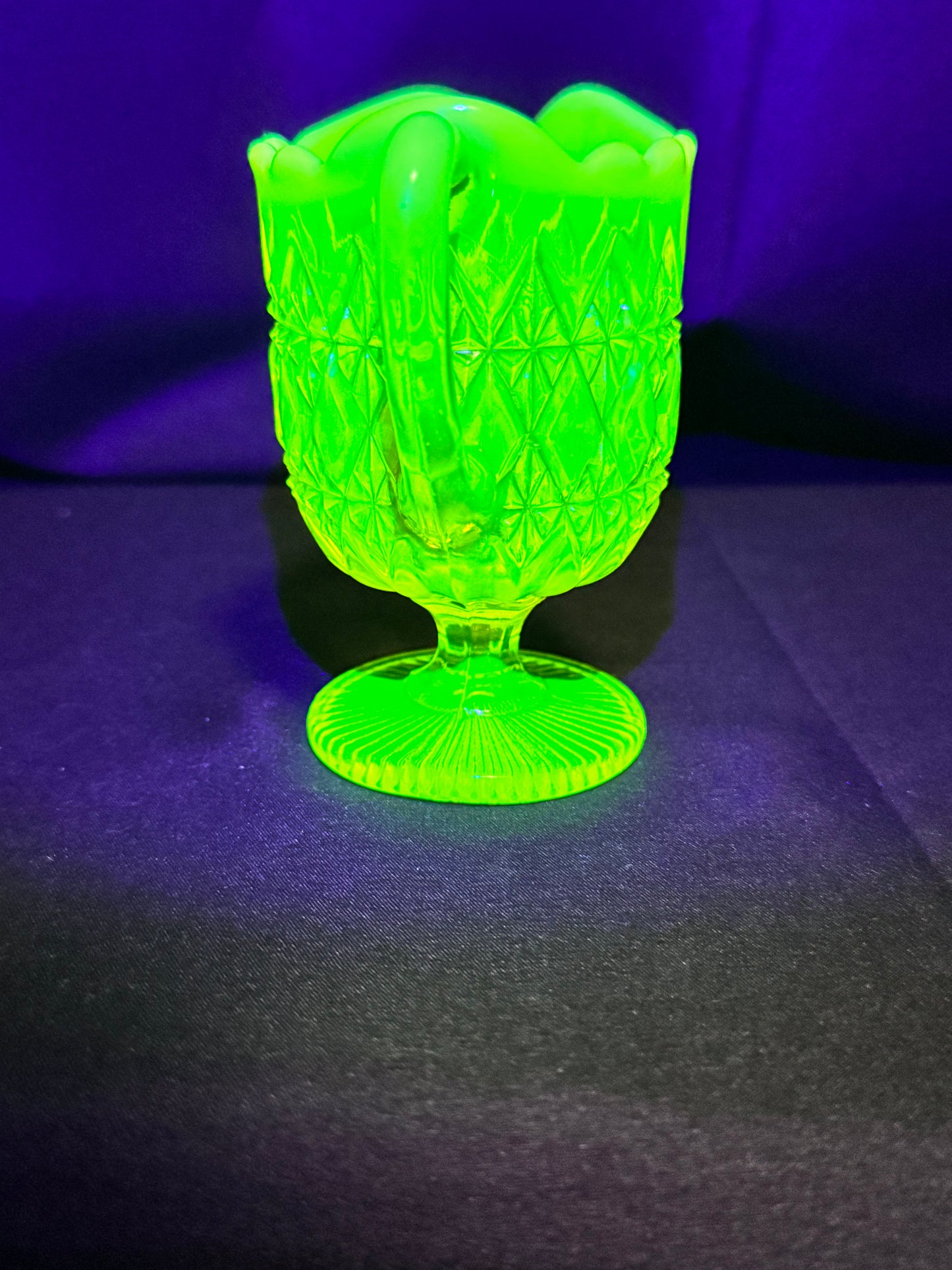 Uranium Glass - Davidson “Prince William” Primrose Pearline Pedestal Creamer RD217752 – 4”
