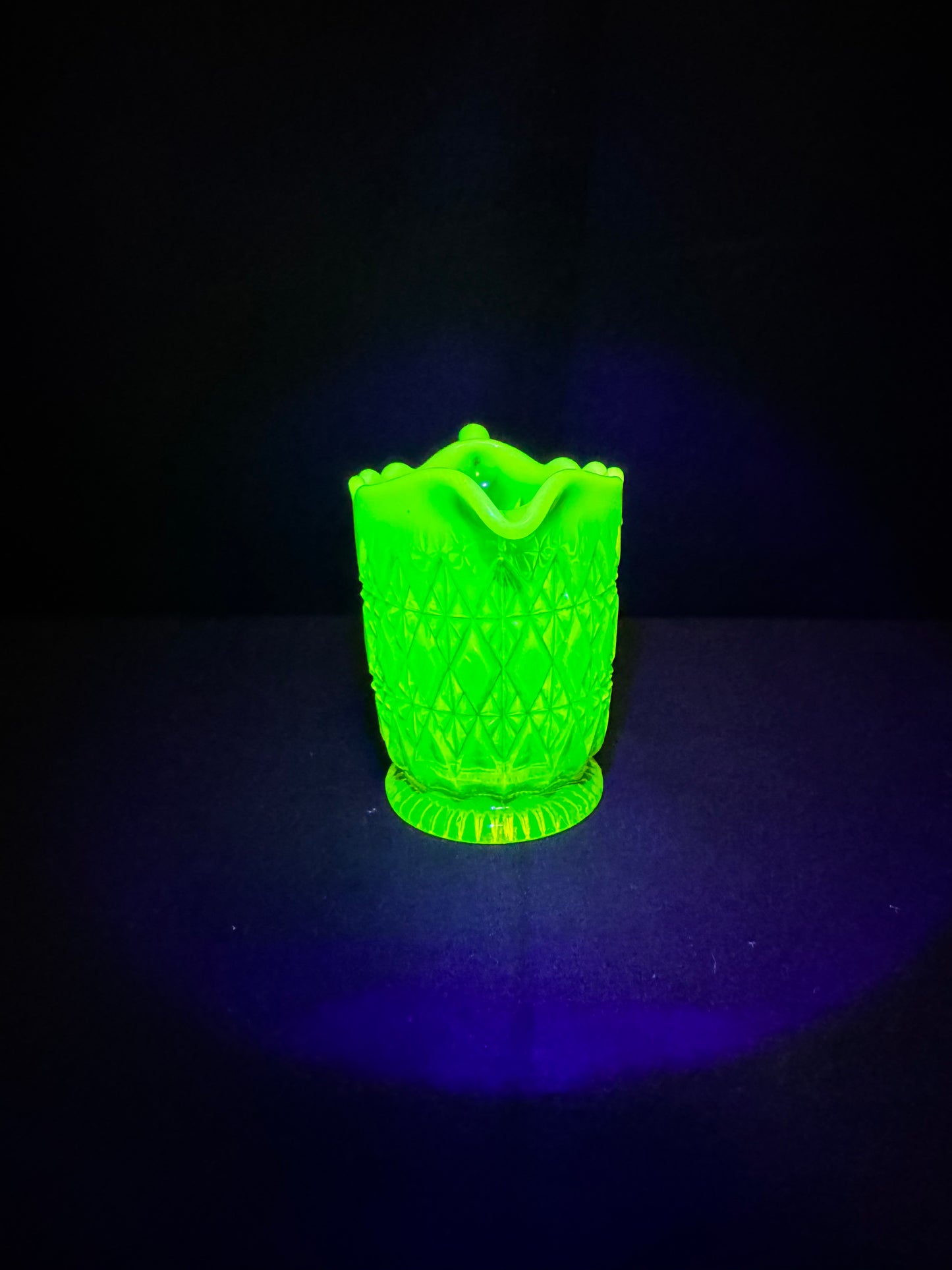 Uranium Glass - Davidson “Prince William” Primrose Pearline Creamer RD217752 – 3½”