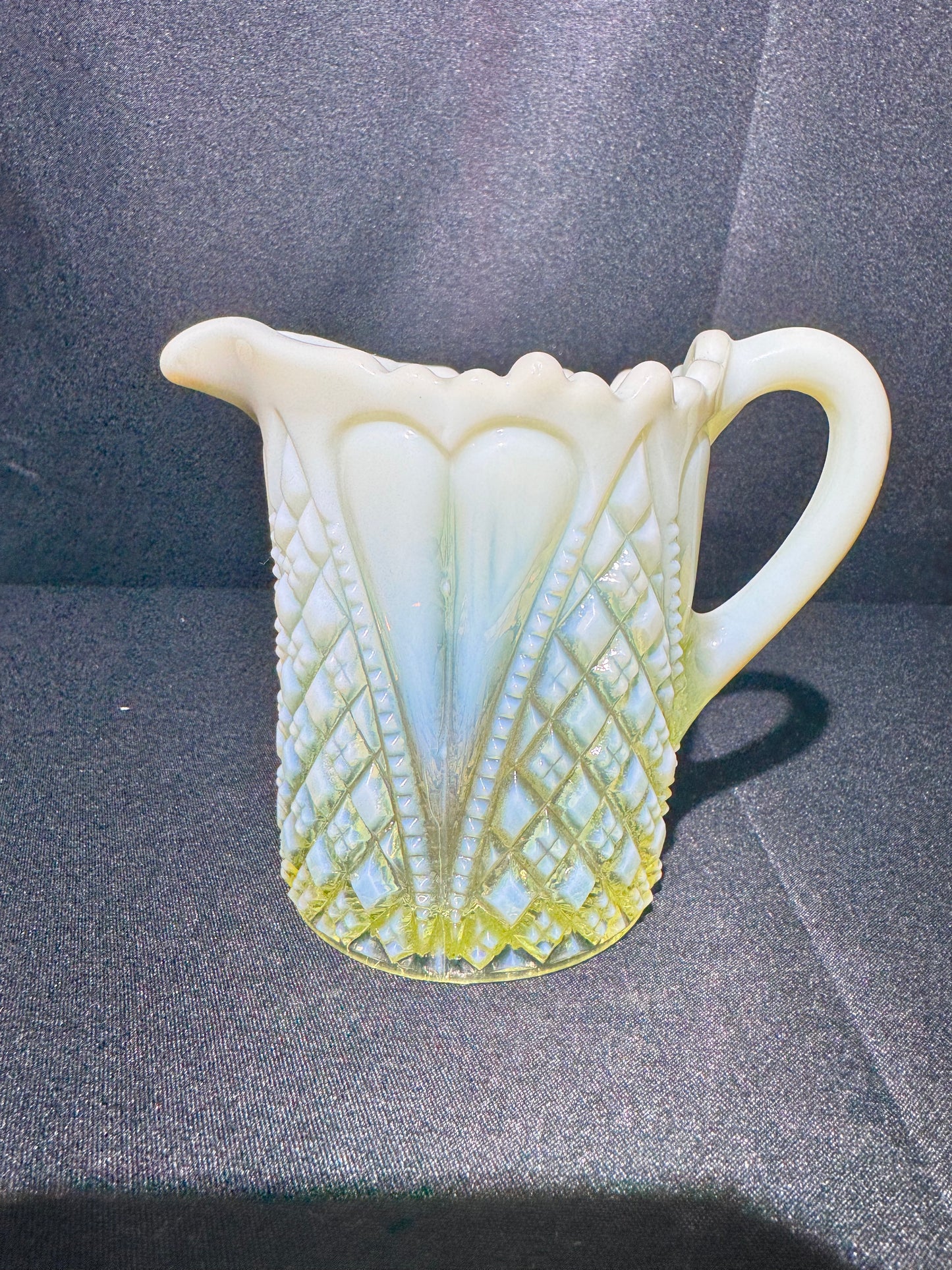 Uranium Davidson “Willam and Mary” Pearline Primrose 3 1/2” Creamer