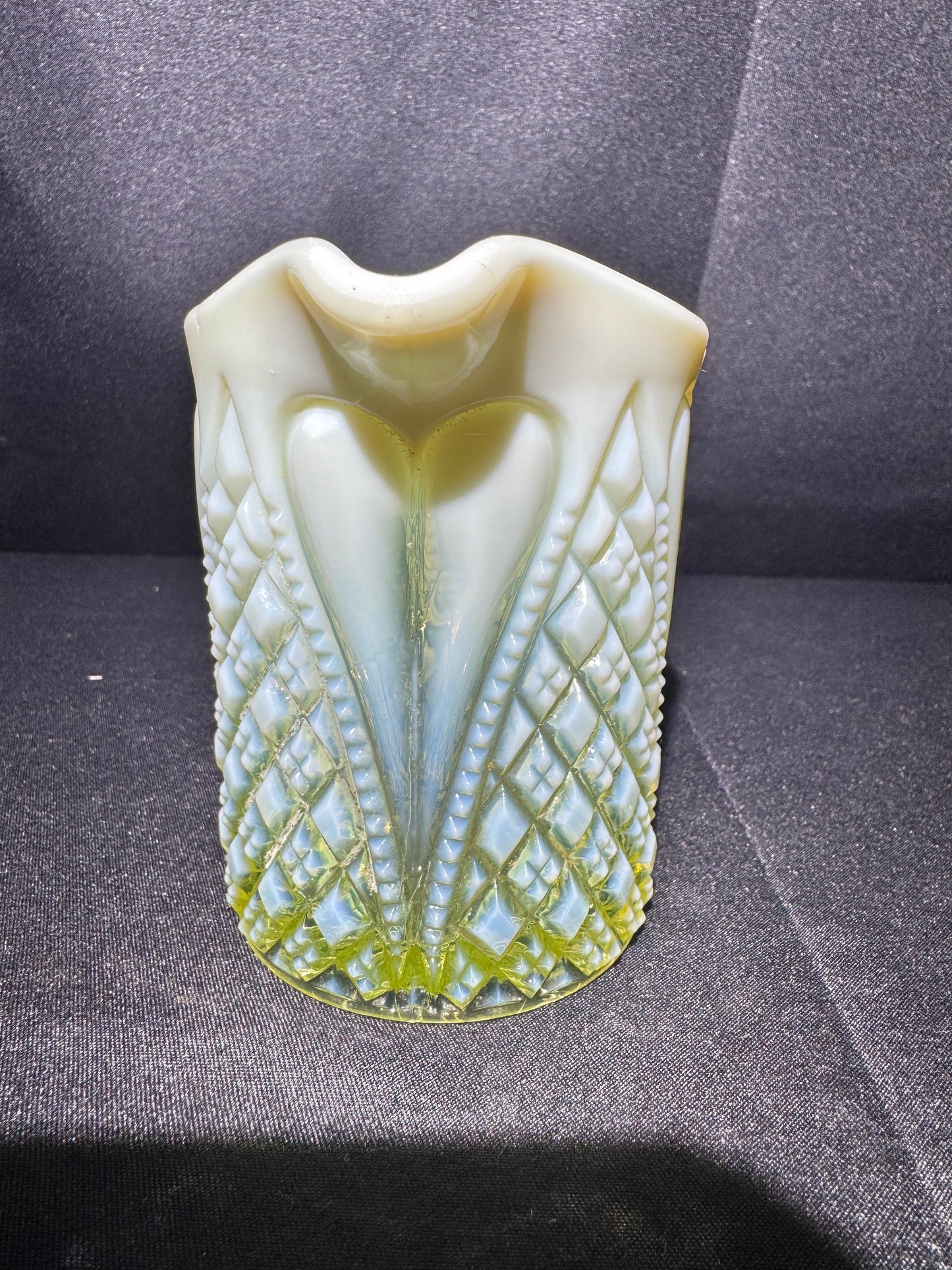 Uranium Davidson “Willam and Mary” Pearline Primrose 3 1/2” Creamer