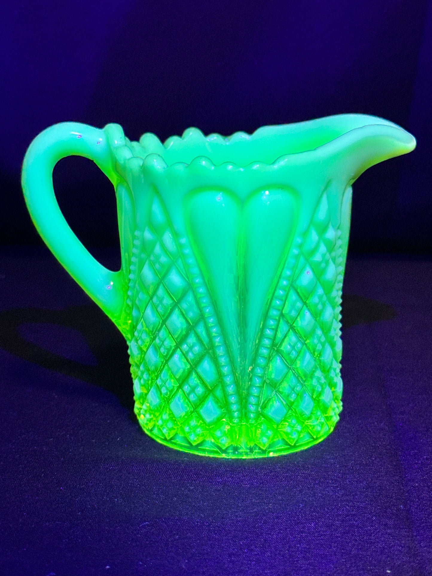 Uranium Davidson “Willam and Mary” Pearline Primrose 3 1/2” Creamer