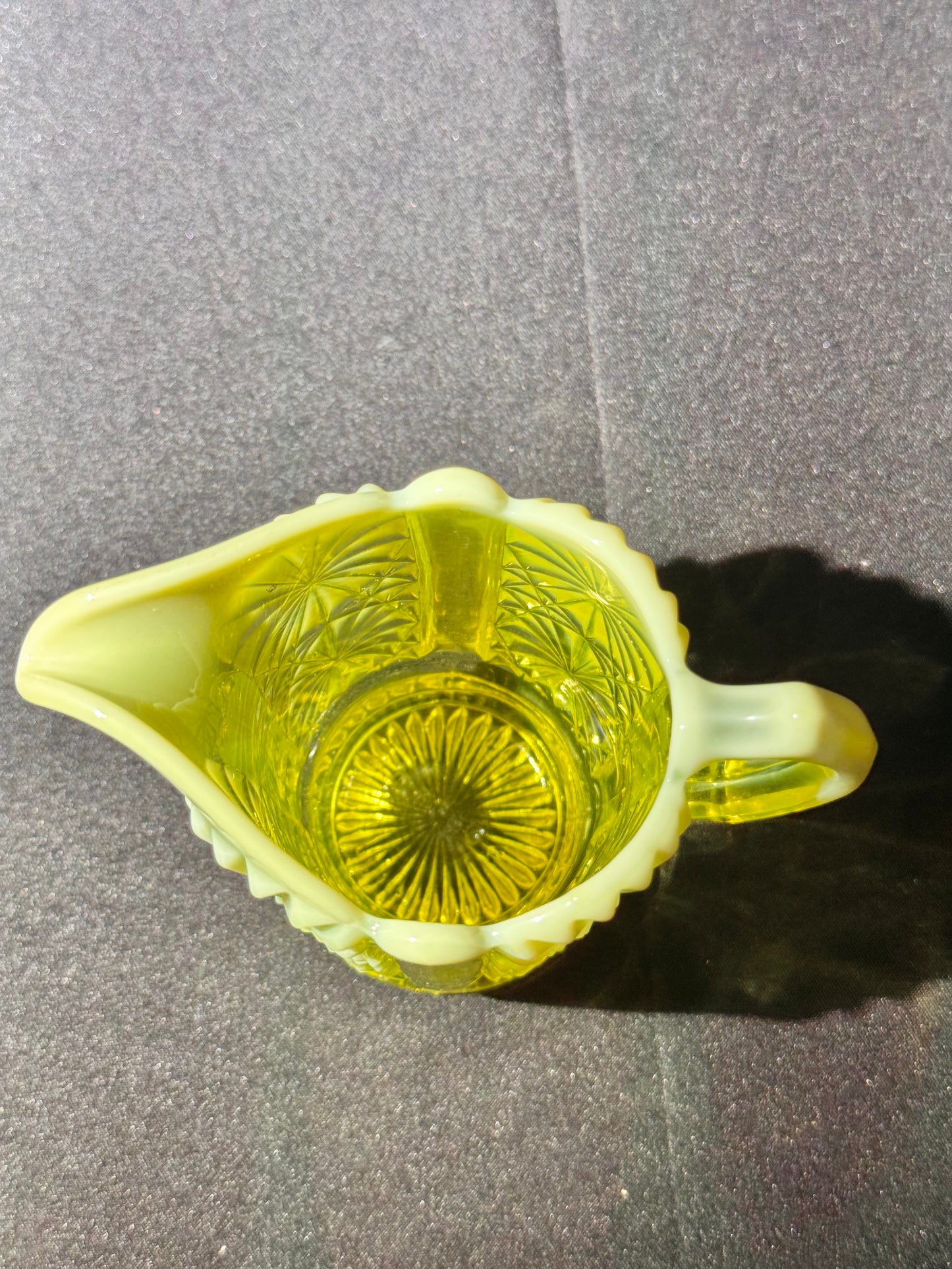 Uranium Davidson “Lady Chippendale” 3 1/2” Creamer RD176366 Primrose Pearline