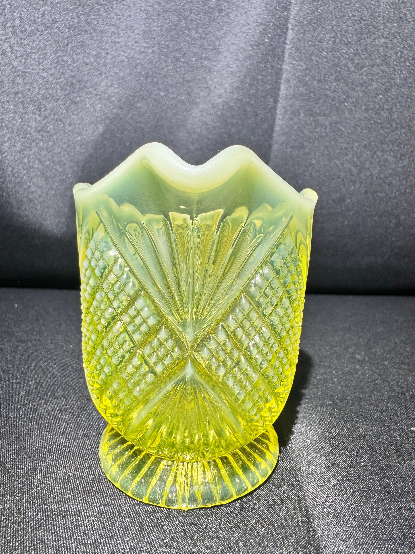 Uranium – Davidson “Lords and Ladies” Pearline Primrose Creamer RD 285342