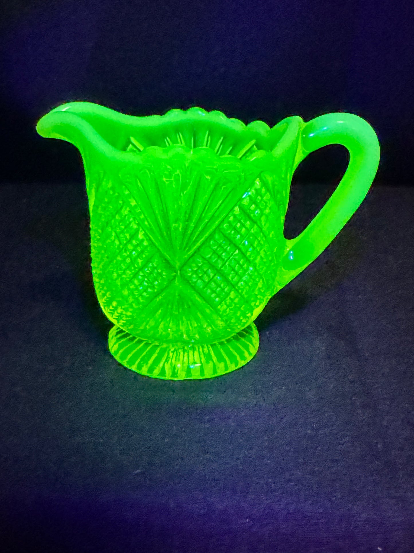 Uranium – Davidson “Lords and Ladies” Pearline Primrose Creamer RD 285342