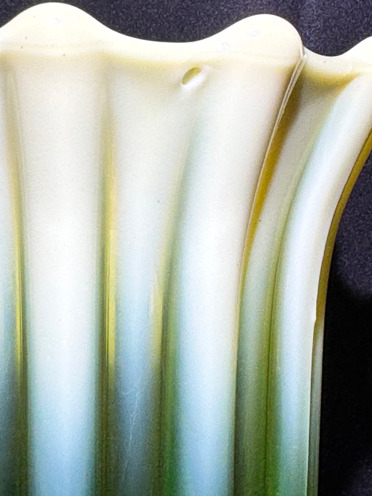 Uranium-Davidson “Brideshead” 7” Vase – Pearline Primrose – RD 130643