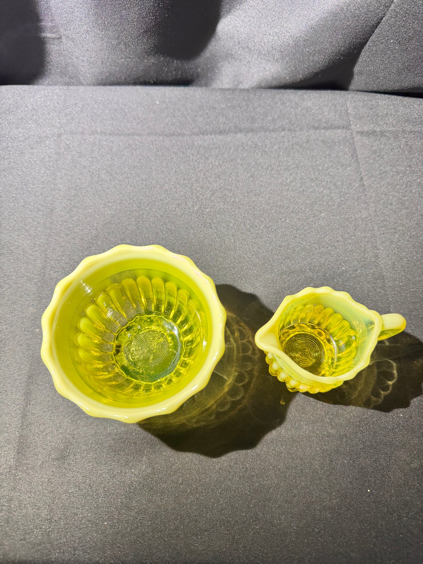 Uranium Glass Davidson Creamer & Sugar Set – Primrose Pearline “Lady Caroline” Collection