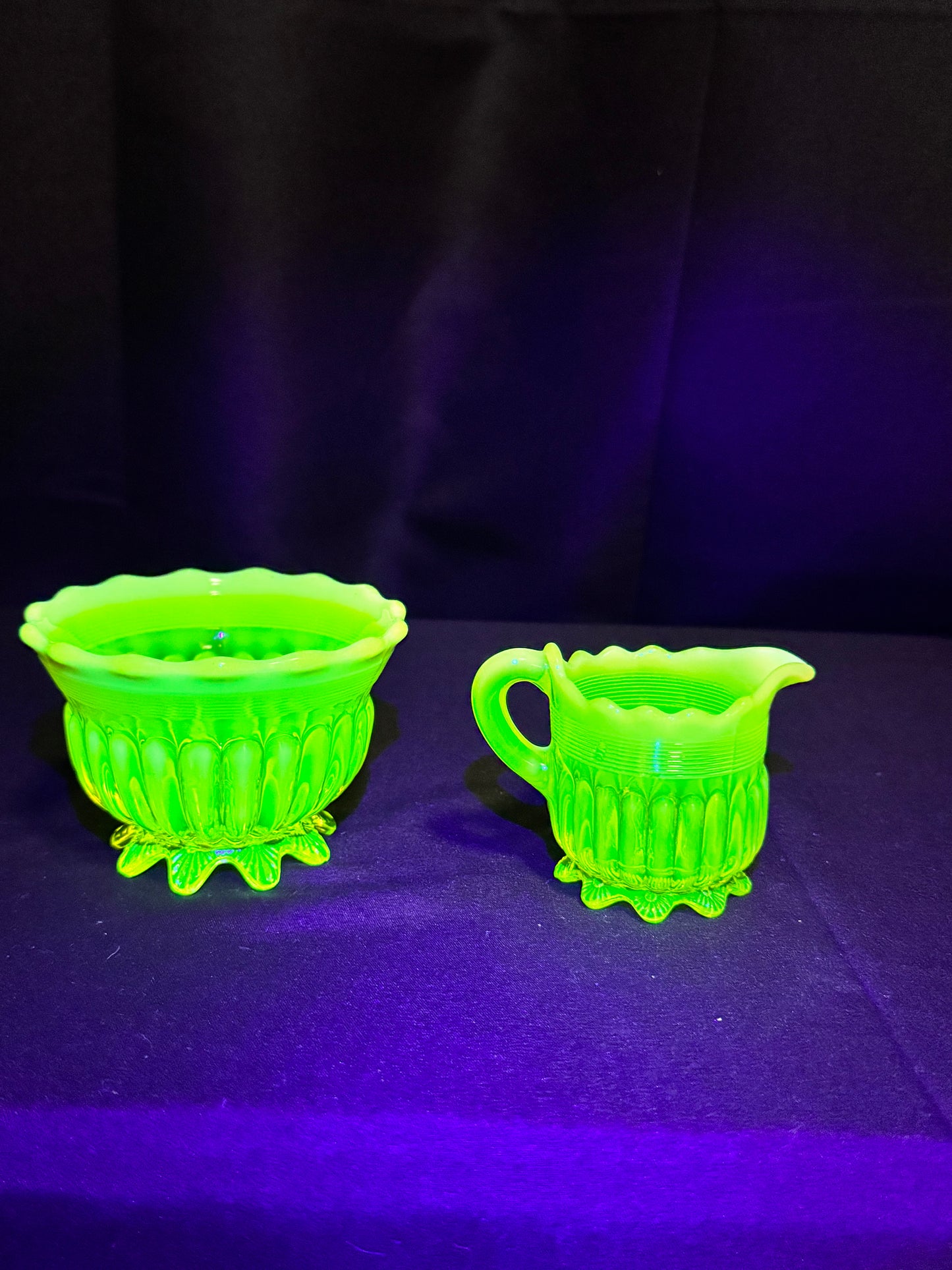 Uranium Glass Davidson Creamer & Sugar Set – Primrose Pearline “Lady Caroline” Collection