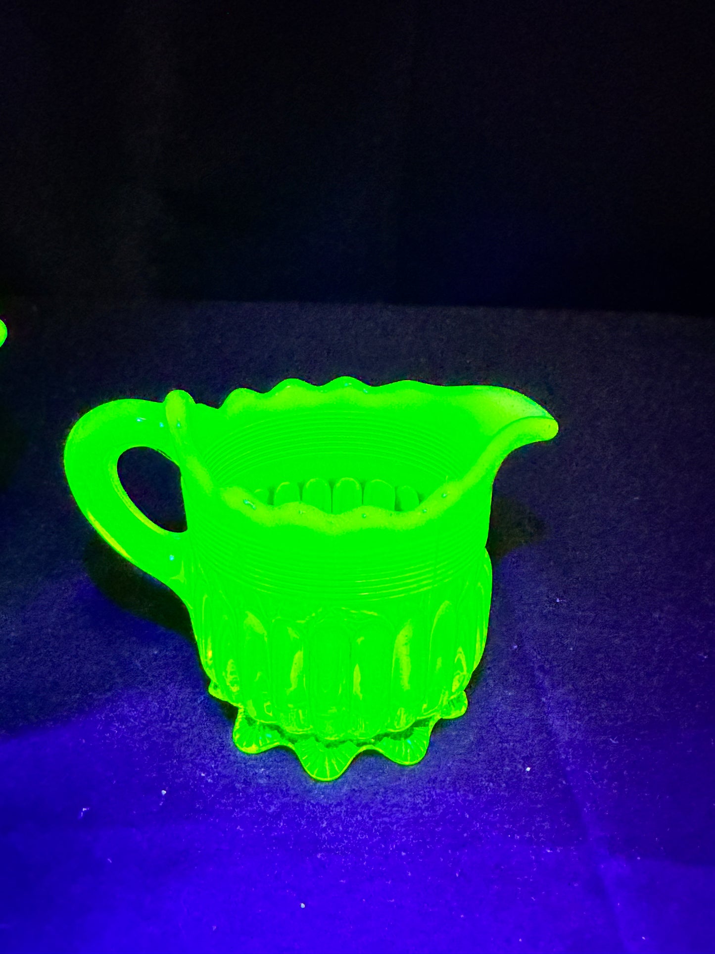 Uranium Glass Davidson Creamer & Sugar Set – Primrose Pearline “Lady Caroline” Collection