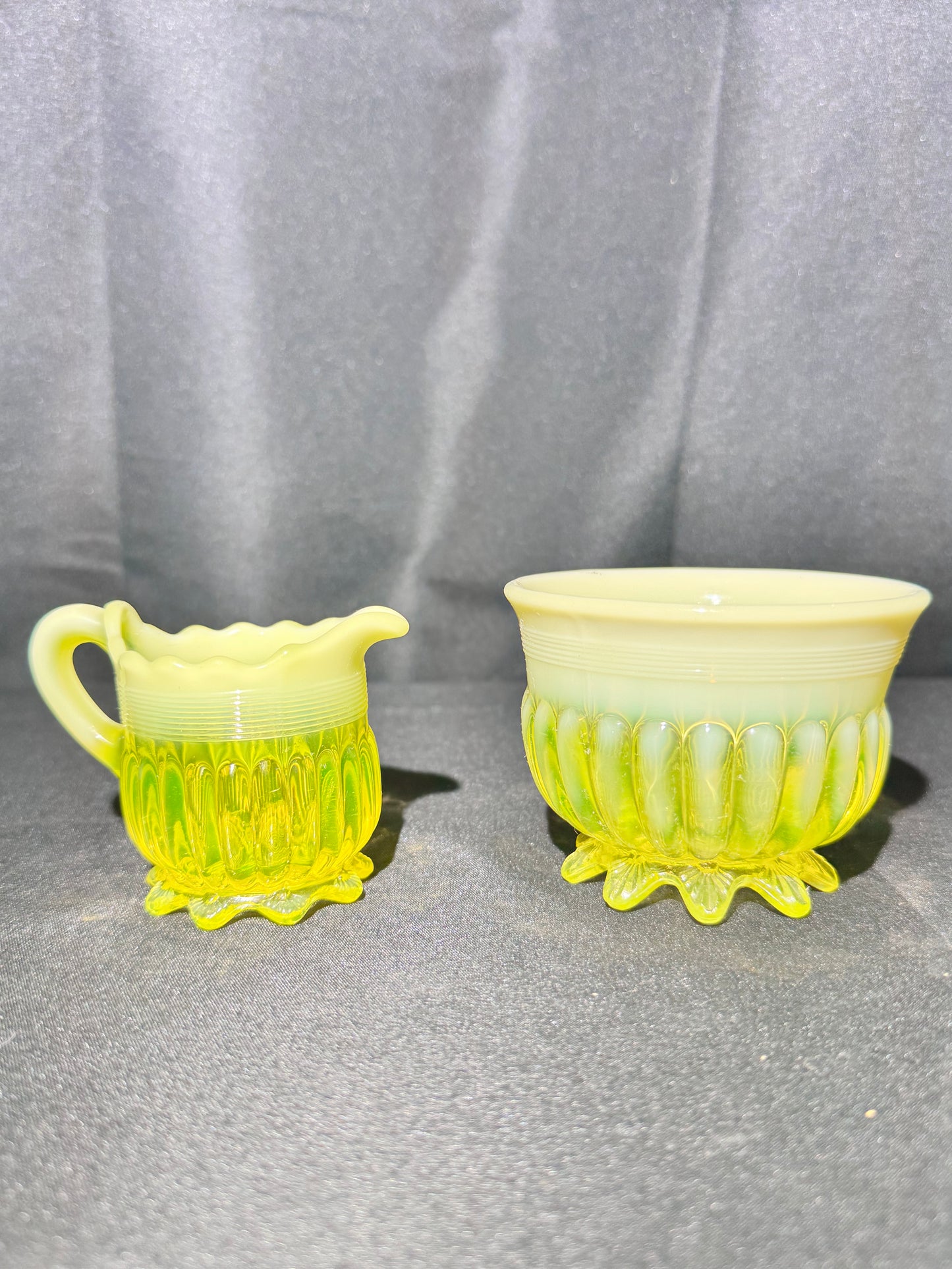 Uranium Davidson Creamer & Sugar Set – “Lady Caroline” Primrose Pearline Collection
