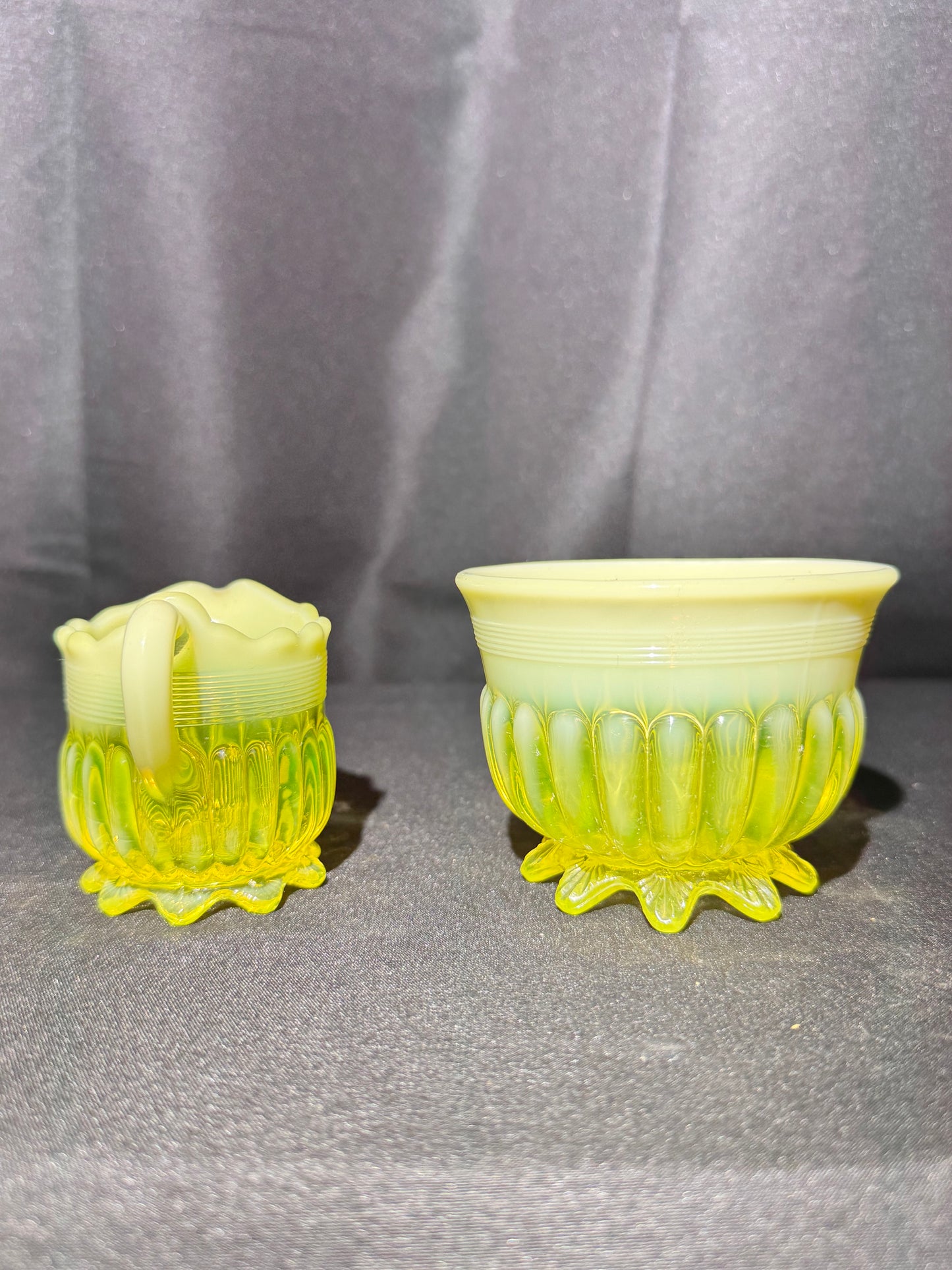 Uranium Davidson Creamer & Sugar Set – “Lady Caroline” Primrose Pearline Collection