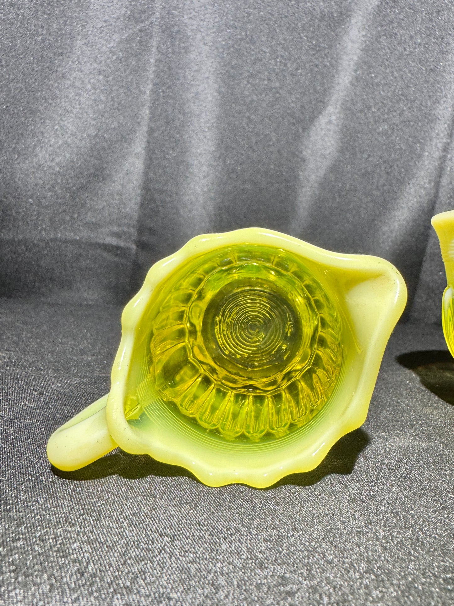 Uranium Davidson Creamer & Sugar Set – “Lady Caroline” Primrose Pearline Collection