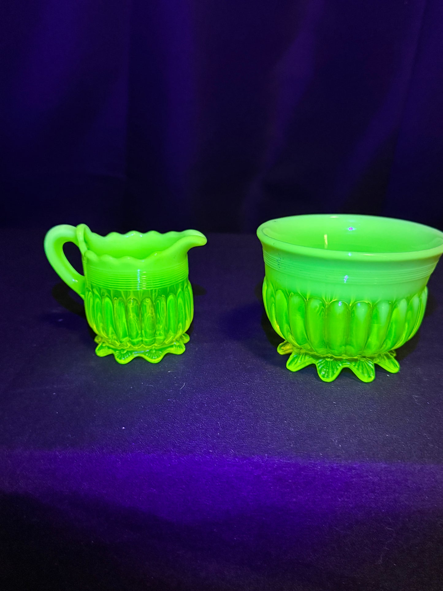 Uranium Davidson Creamer & Sugar Set – “Lady Caroline” Primrose Pearline Collection