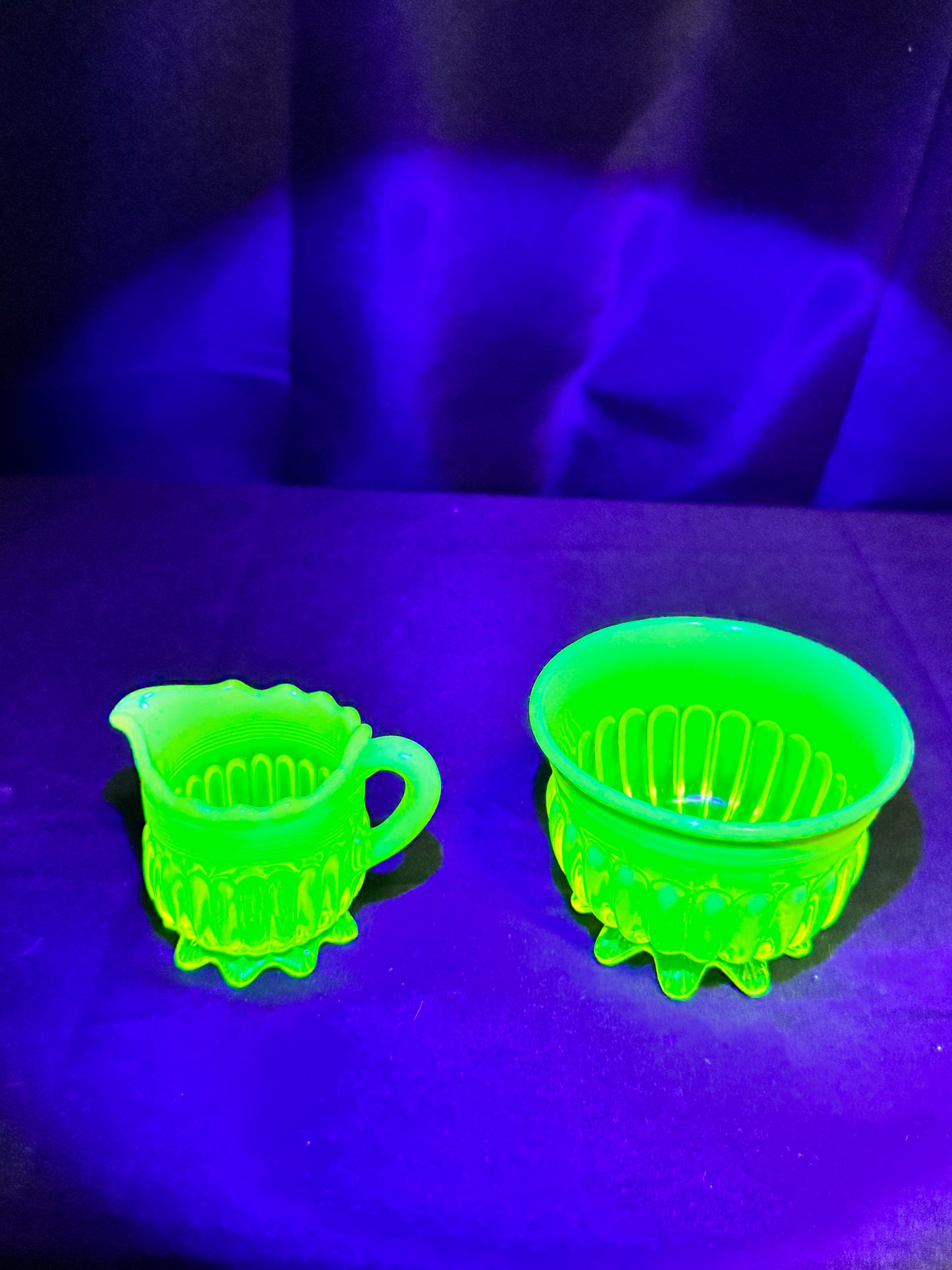 Uranium Davidson Creamer & Sugar Set – “Lady Caroline” Primrose Pearline Collection