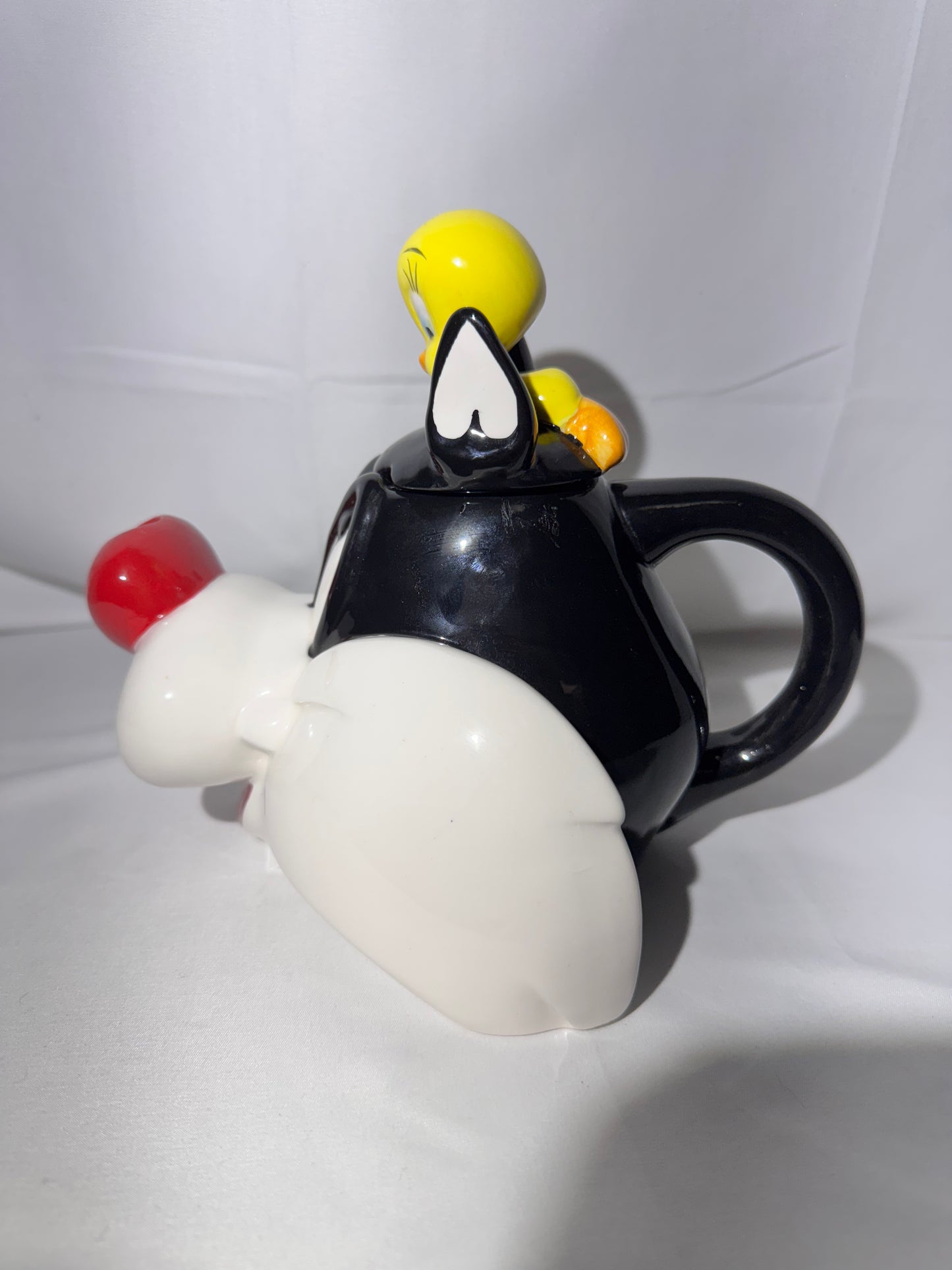 Tweety Bird & Sylvester Teapot – Warner Brothers Looney Tunes – 1999