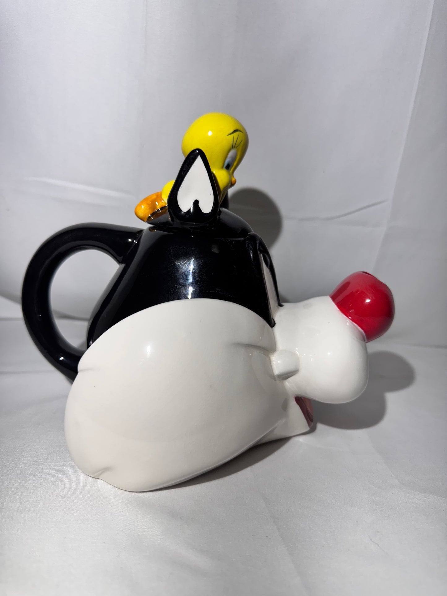 Tweety Bird & Sylvester Teapot – Warner Brothers Looney Tunes – 1999