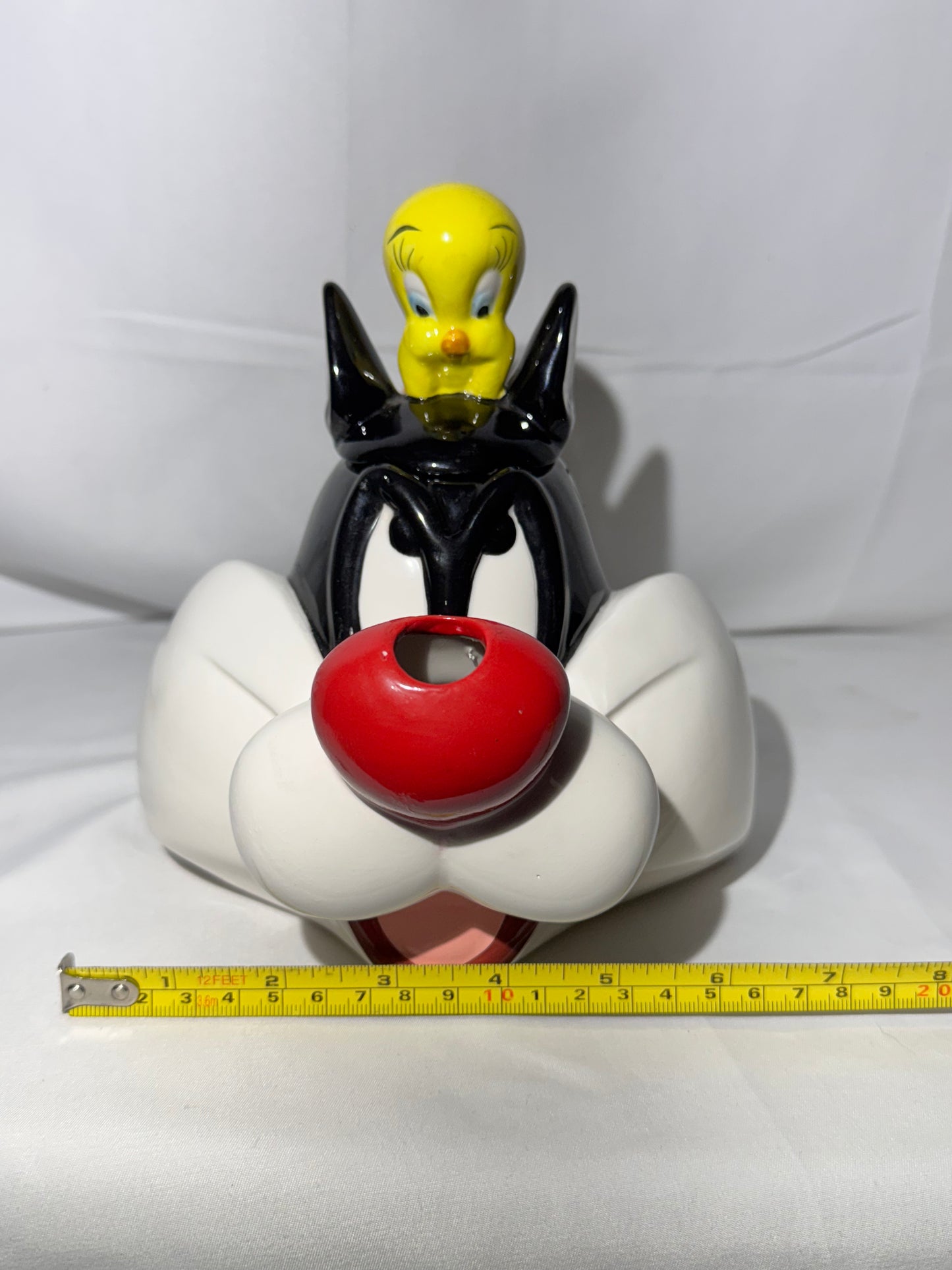 Tweety Bird & Sylvester Teapot – Warner Brothers Looney Tunes – 1999