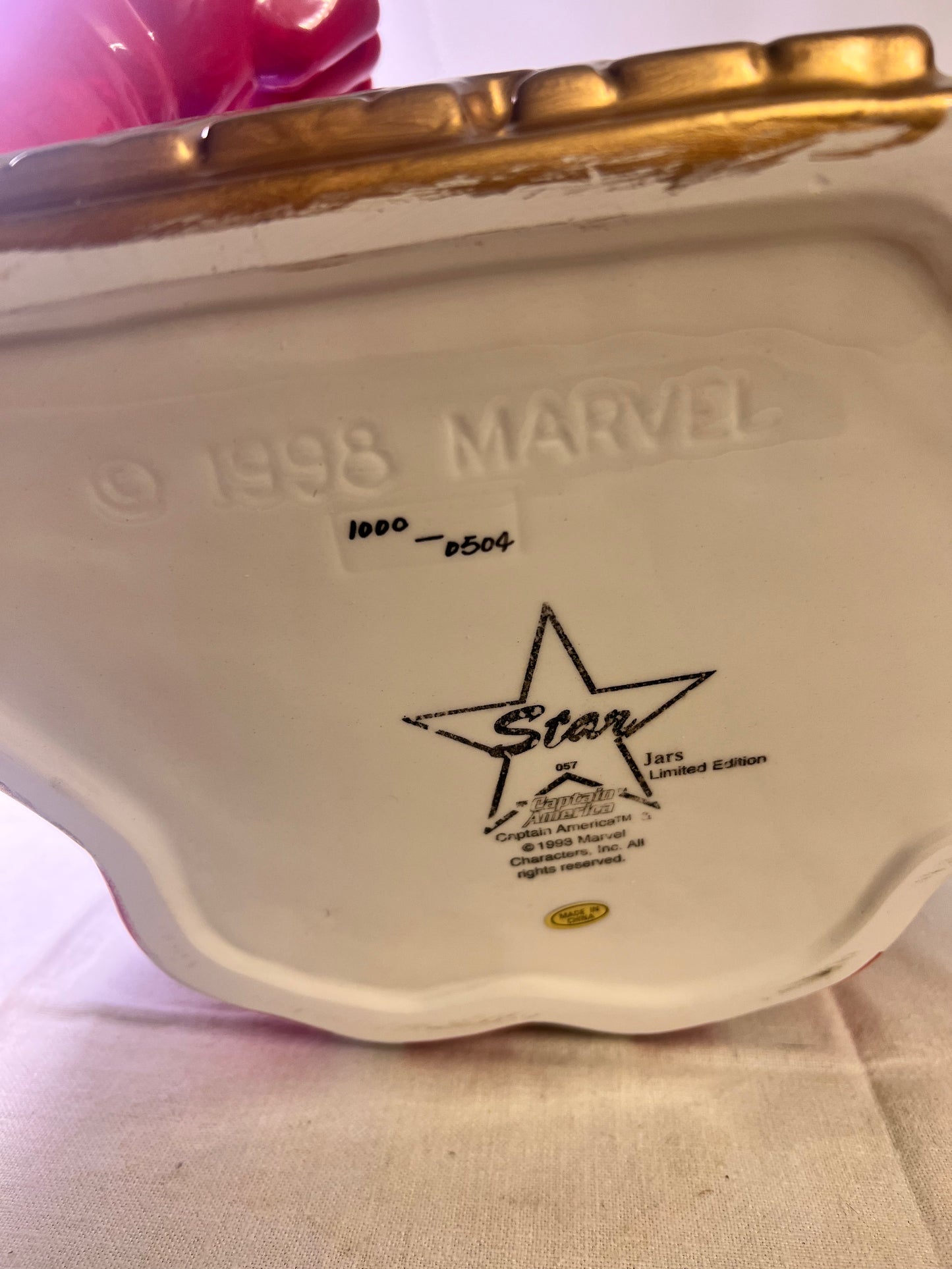 Captain America -12 1/2” cookie jar- Star-limited edition- 504/1000- 1998