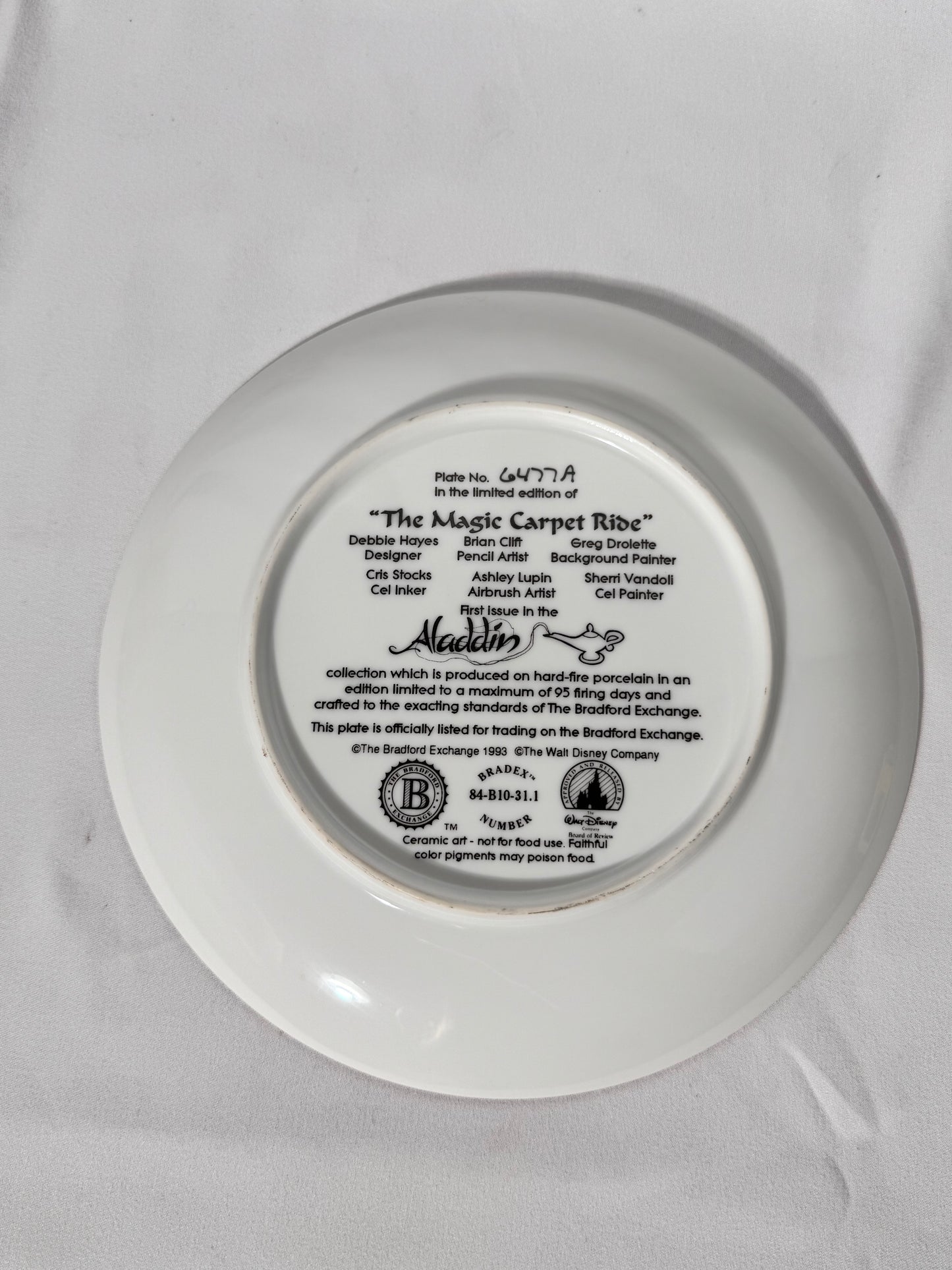 Aladdin- collectors plate -Bradford exchange-the magic carpet ride-plate number 6477A-Disney-limited edition-gold trim