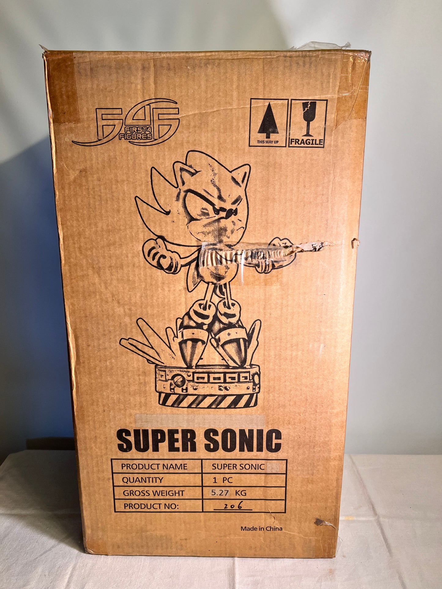Super Sonic - 15” First 4 figure-limited edition #206