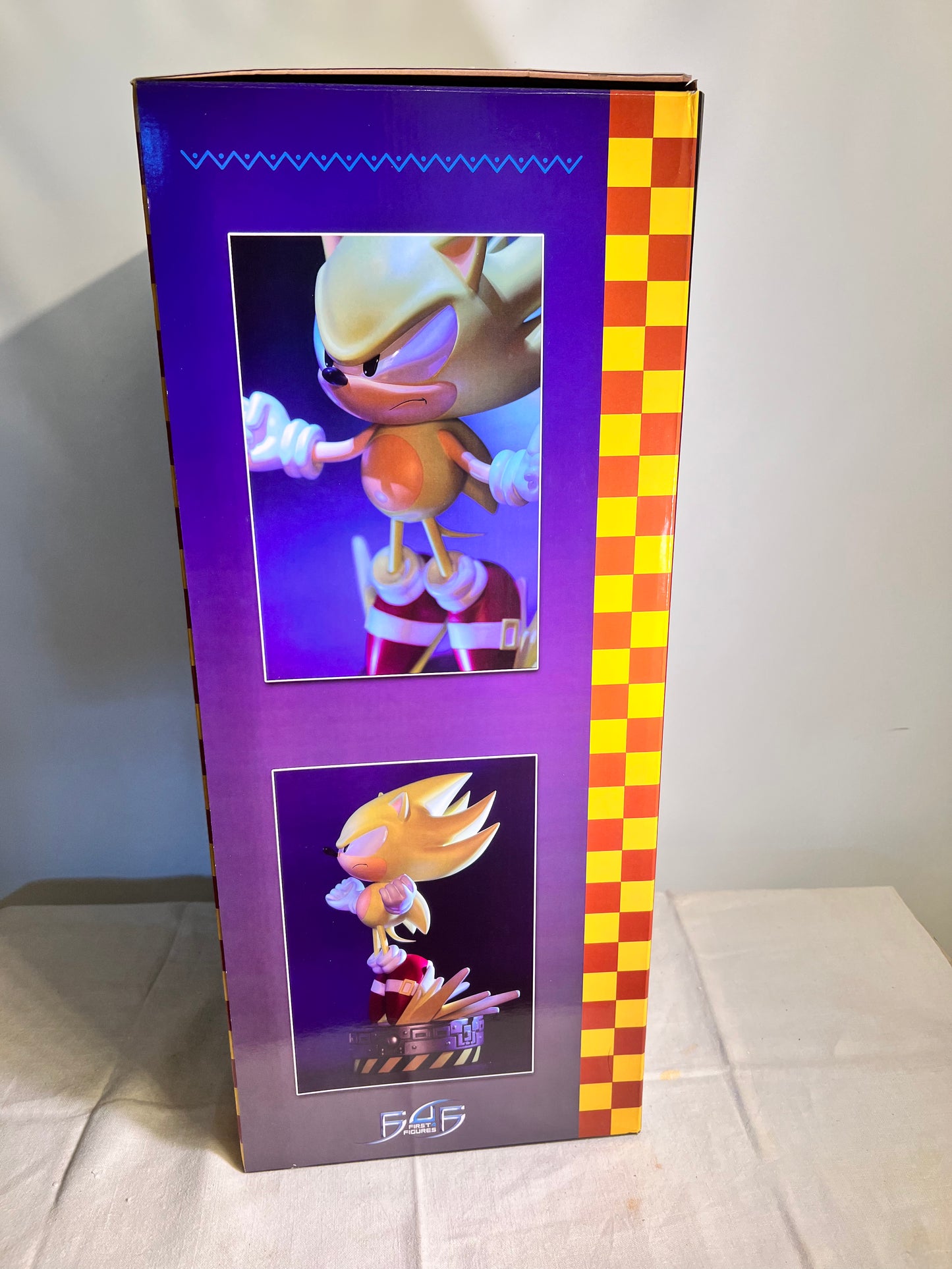 Super Sonic - 15” First 4 figure-limited edition #206