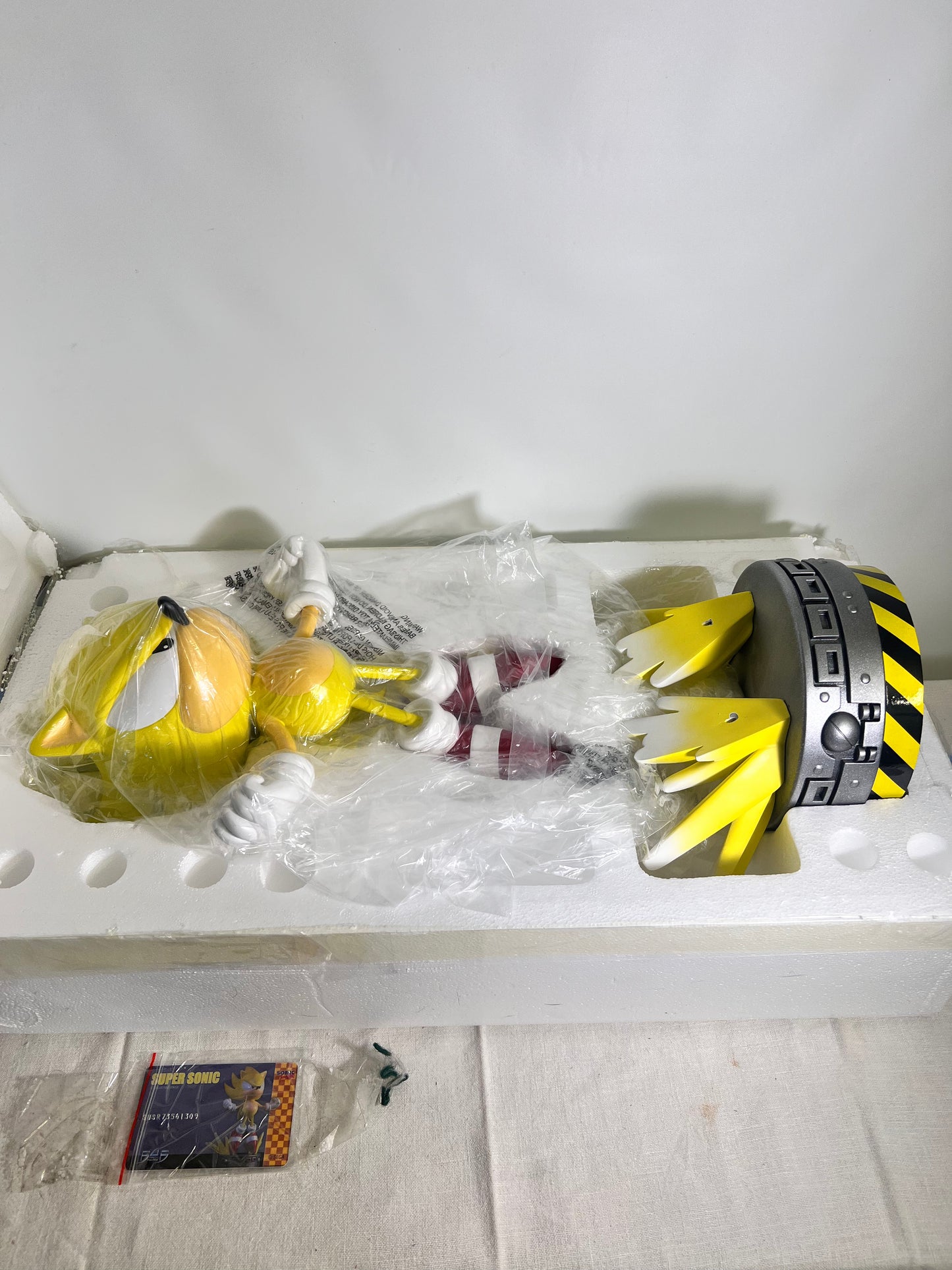 Super Sonic - 15” First 4 figure-limited edition #206