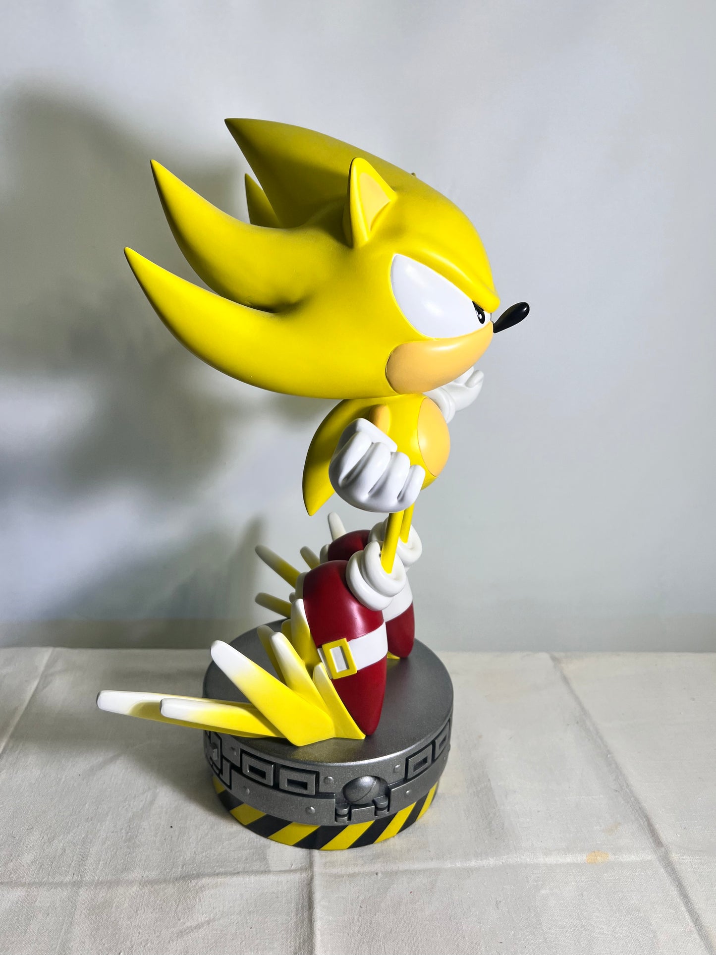 Super Sonic - 15” First 4 figure-limited edition #206