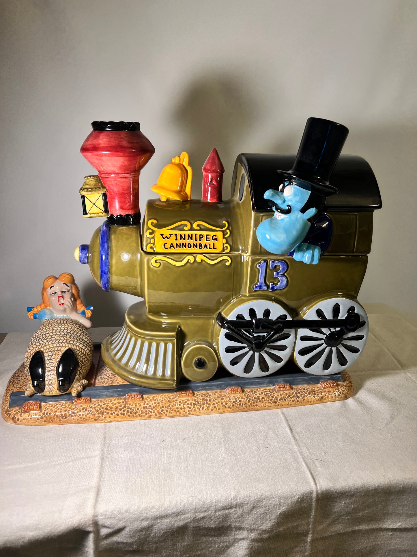 Whiplash Nelly Dudley- Rocky and Bullwinkle- 1996 - Star 052- universal Studios-limited edition #575\1000