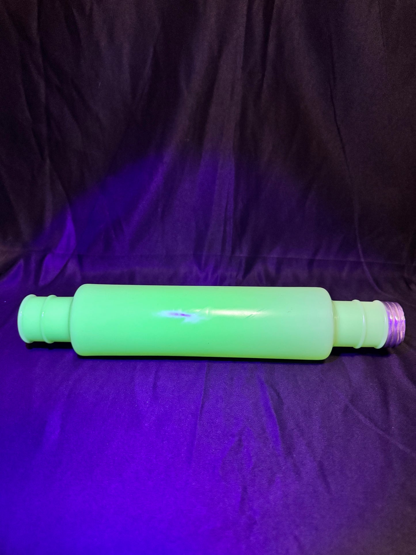 Uranium- McKee - 1930’s custard rolling pin