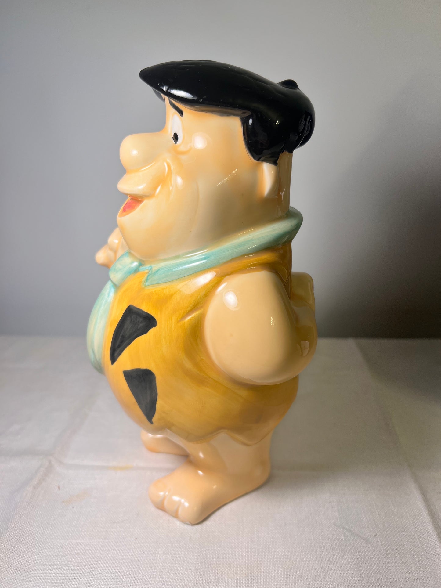 Fred Flintstone- 8 1/2 ceramic bank- Vandor -1990- Hand painted-Pelzman design